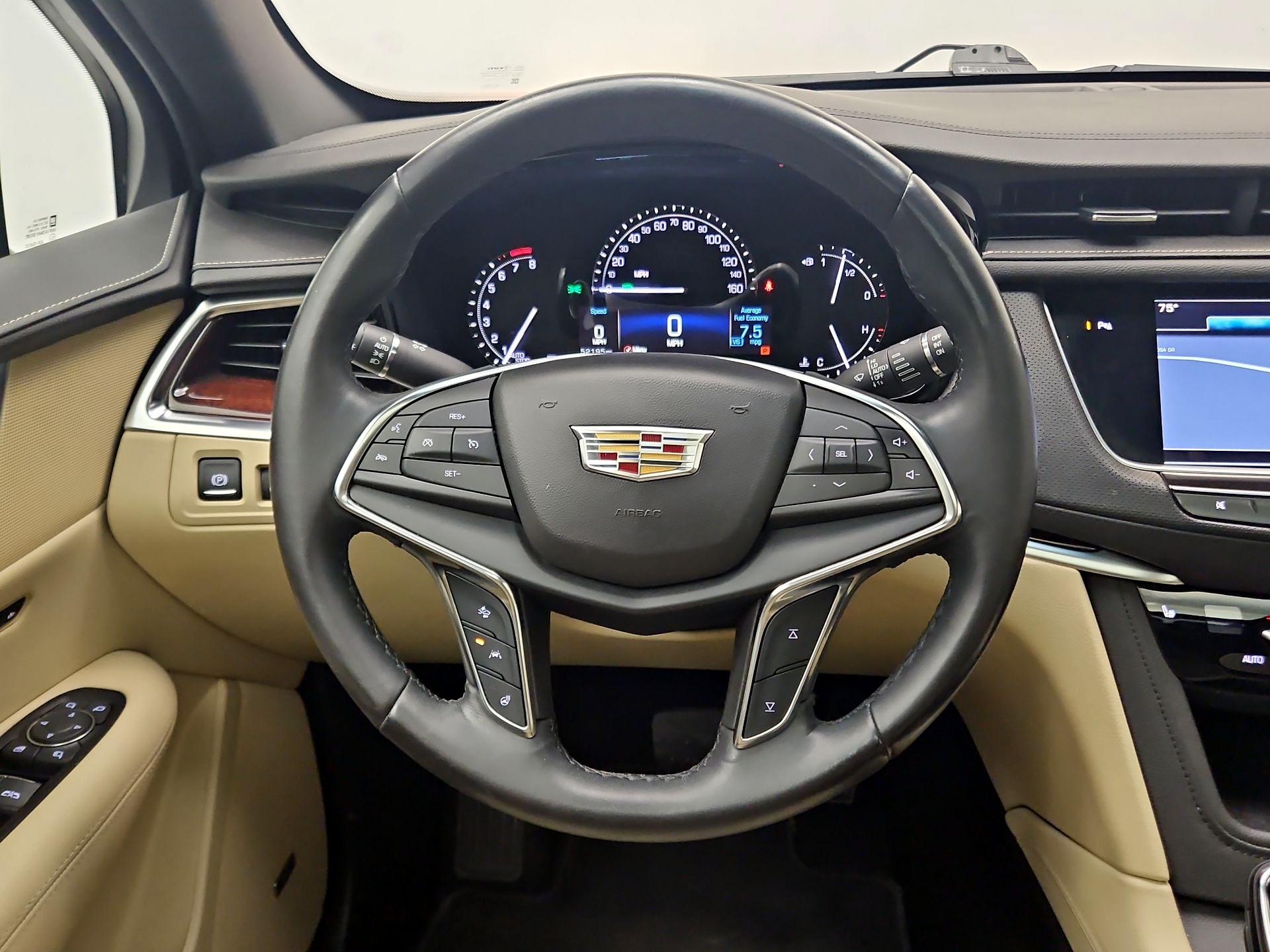 Thumbnail: 2018 Cadillac XT5 - 10