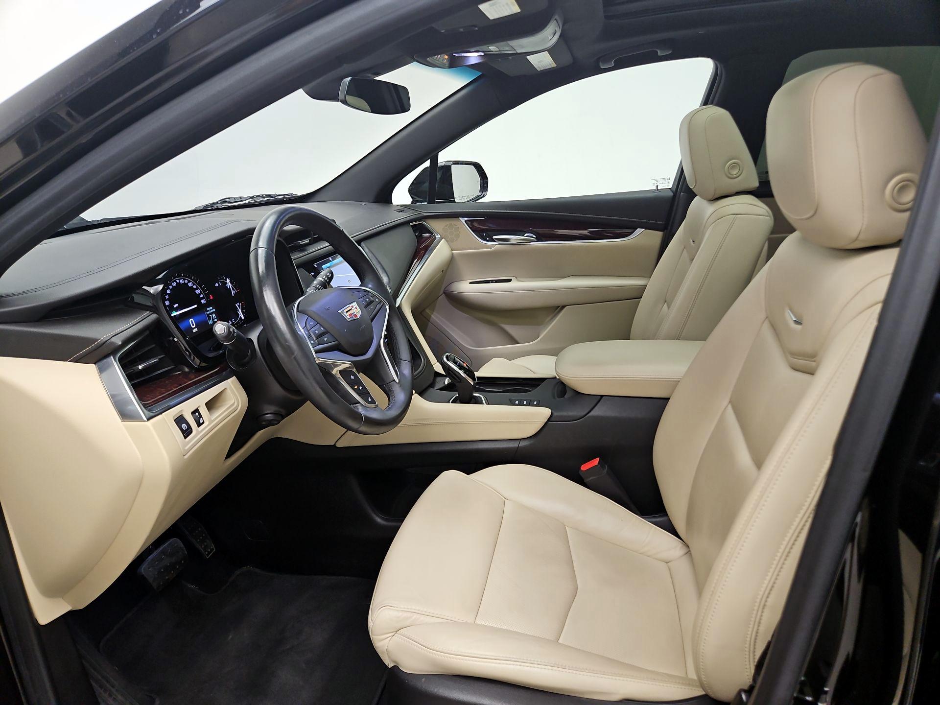 Thumbnail: 2018 Cadillac XT5 - 11