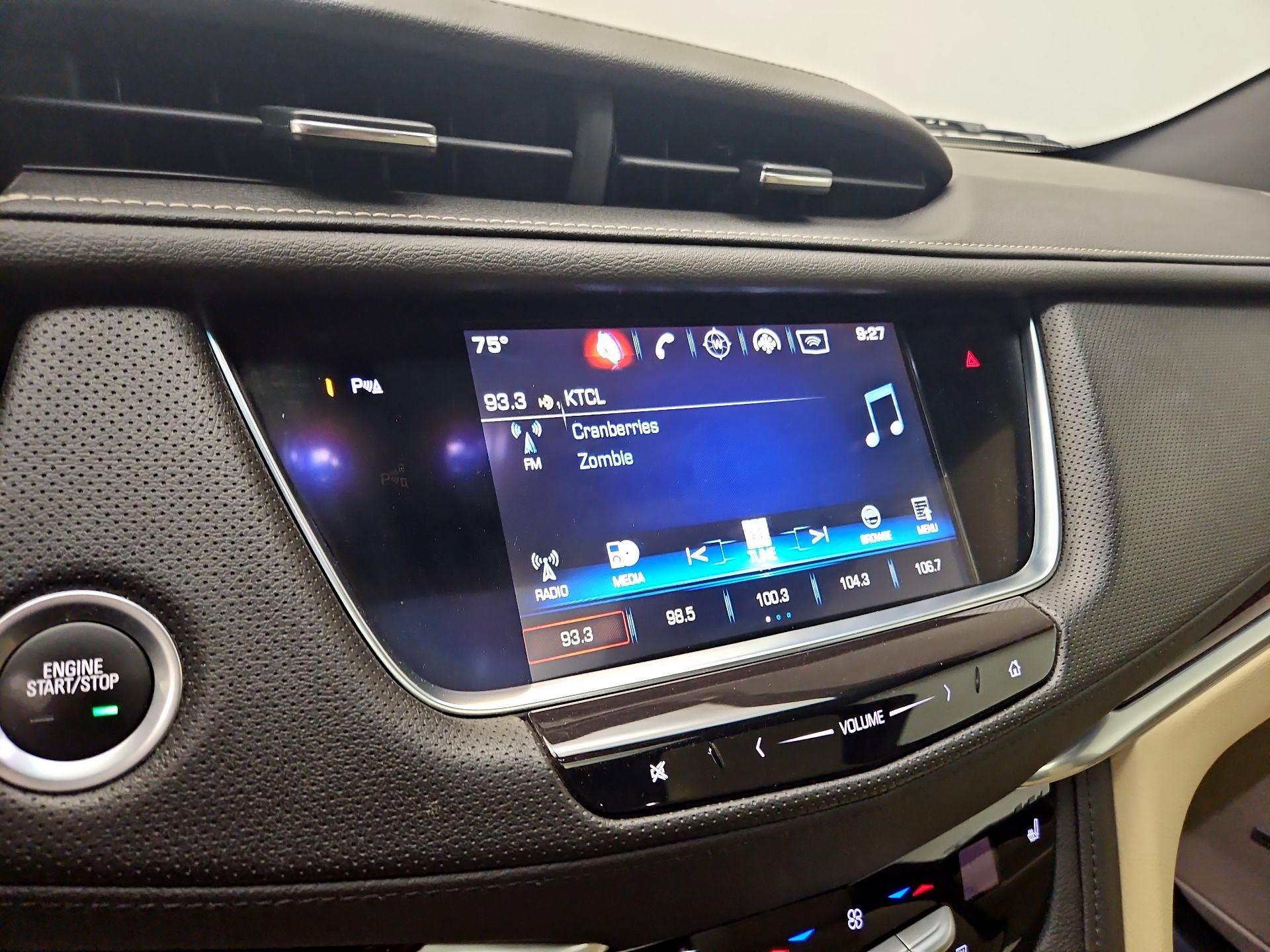 Thumbnail: 2018 Cadillac XT5 - 16