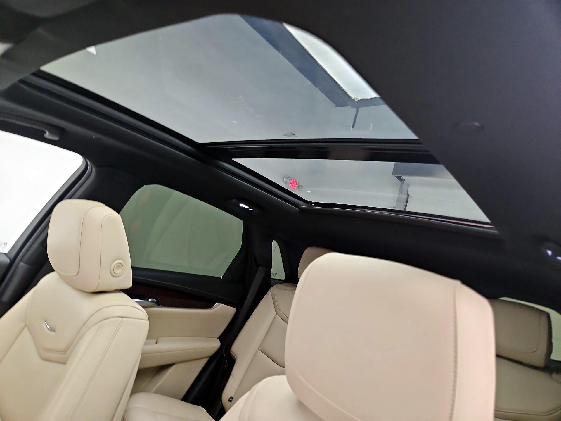 Thumbnail: 2018 Cadillac XT5 - 19
