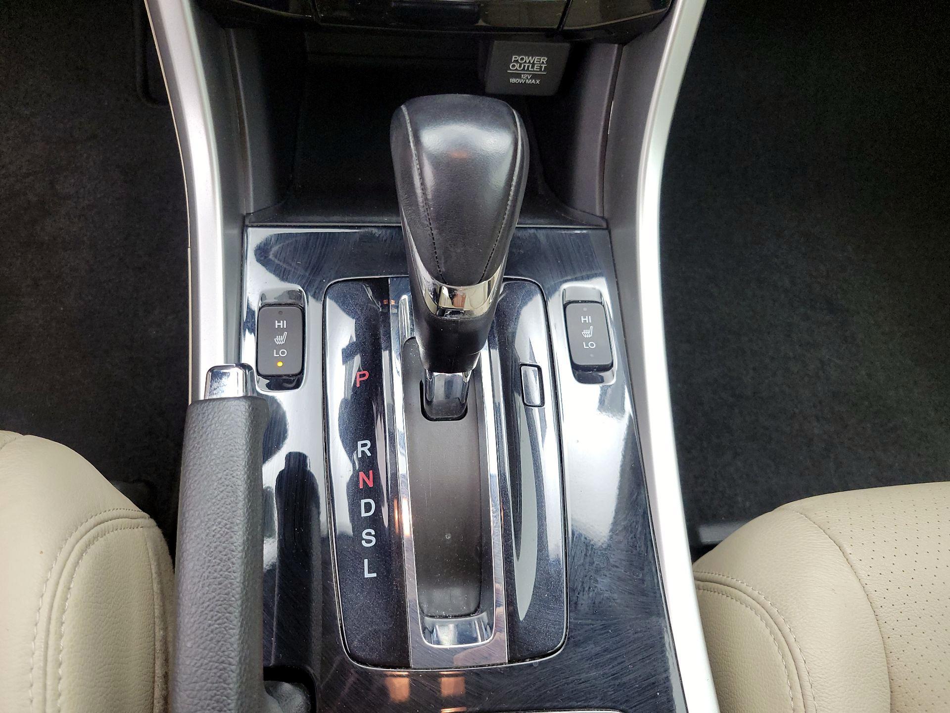 Thumbnail: 2017 Honda Accord - 18