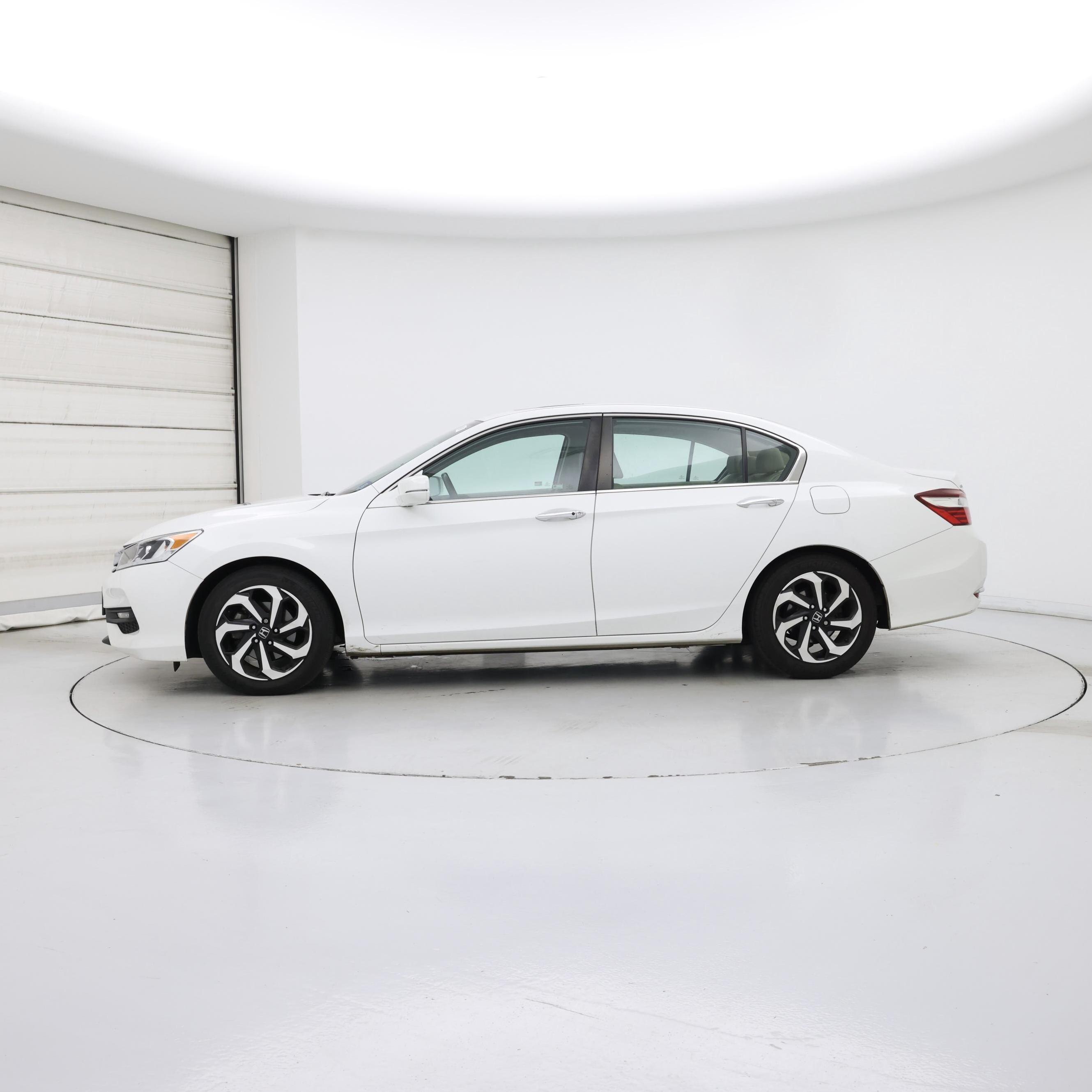 Thumbnail: 2017 Honda Accord - 3