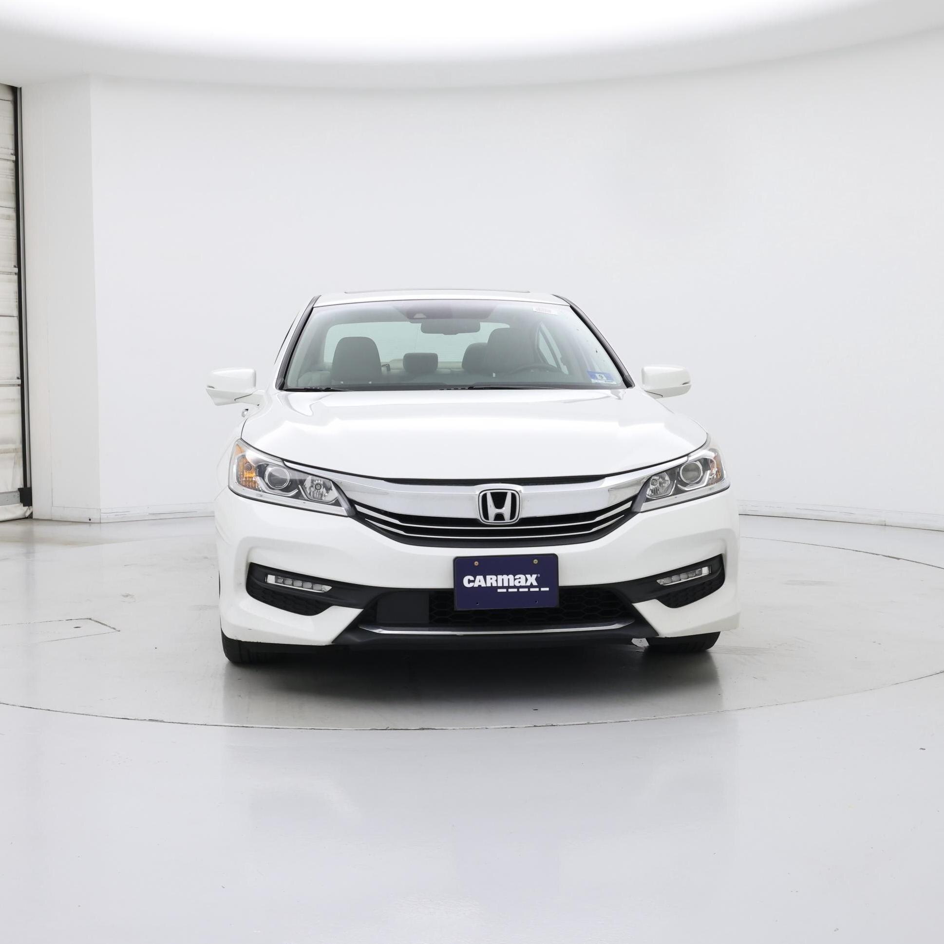 Thumbnail: 2017 Honda Accord - 5
