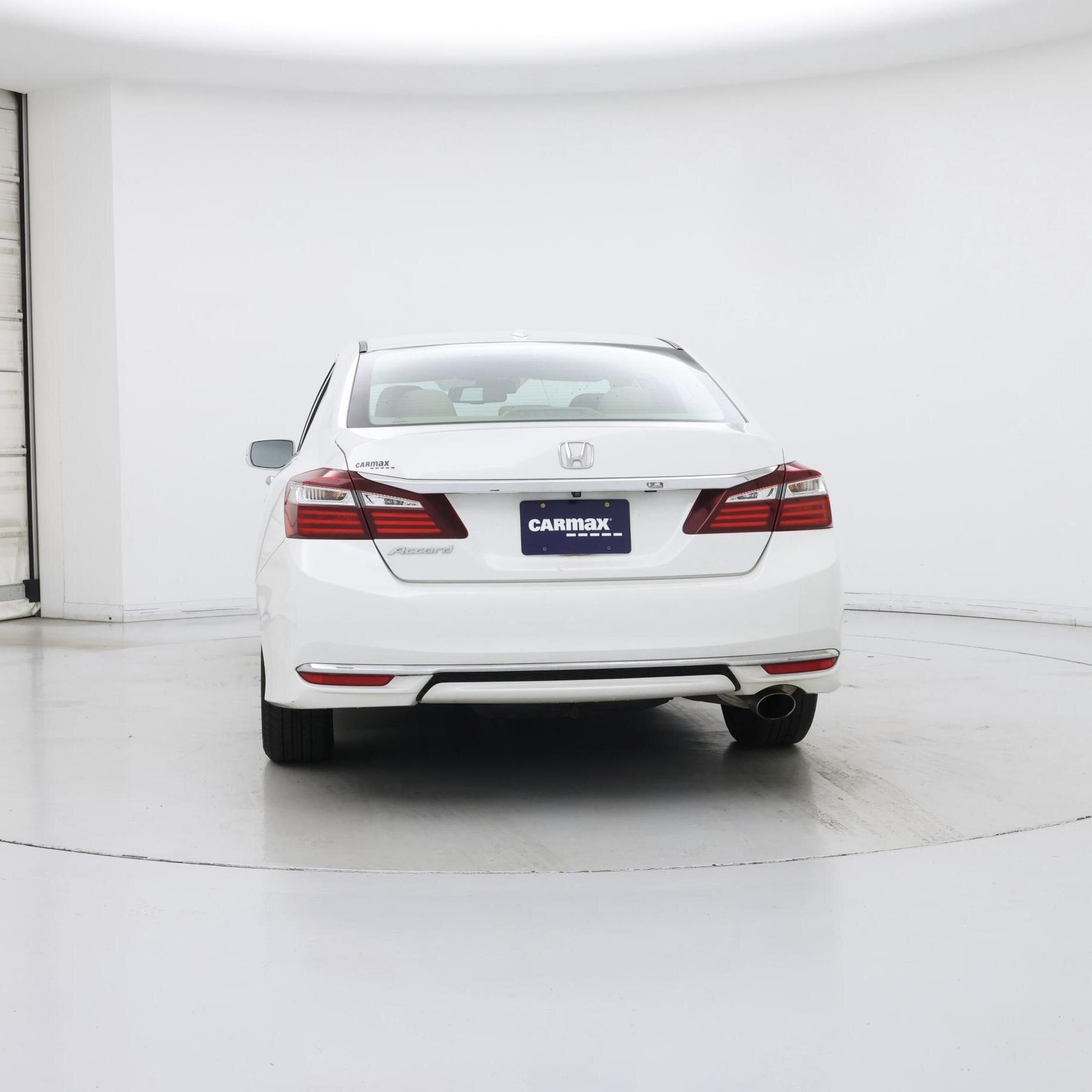 Thumbnail: 2017 Honda Accord - 6