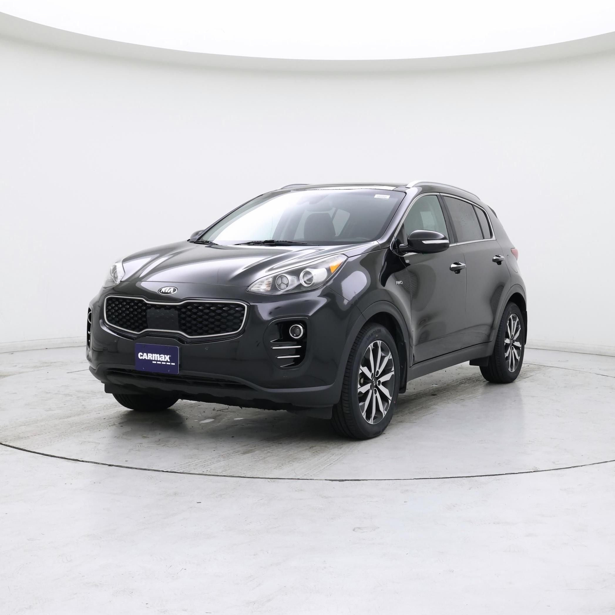 Thumbnail: 2017 Kia Sportage - 4