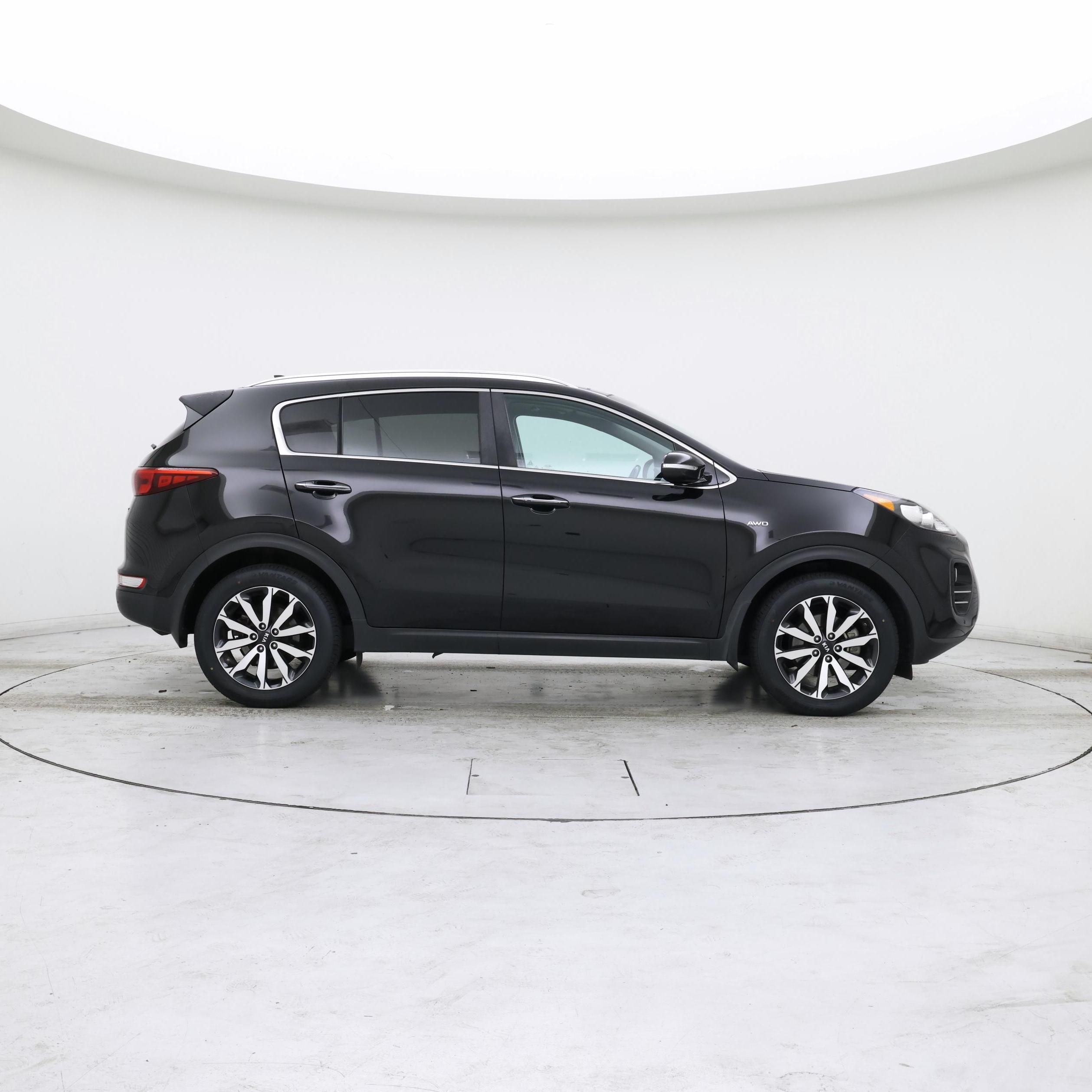 Thumbnail: 2017 Kia Sportage - 7