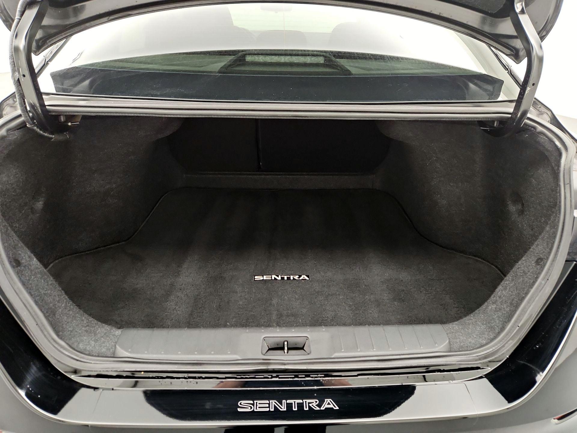 Thumbnail: 2022 Nissan Sentra - 20