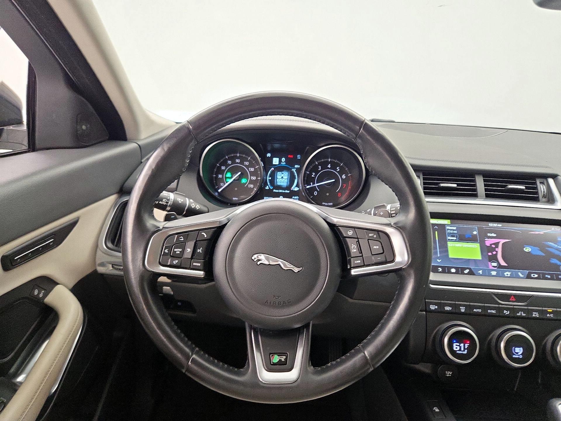 Thumbnail: 2019 Jaguar E-Pace - 10