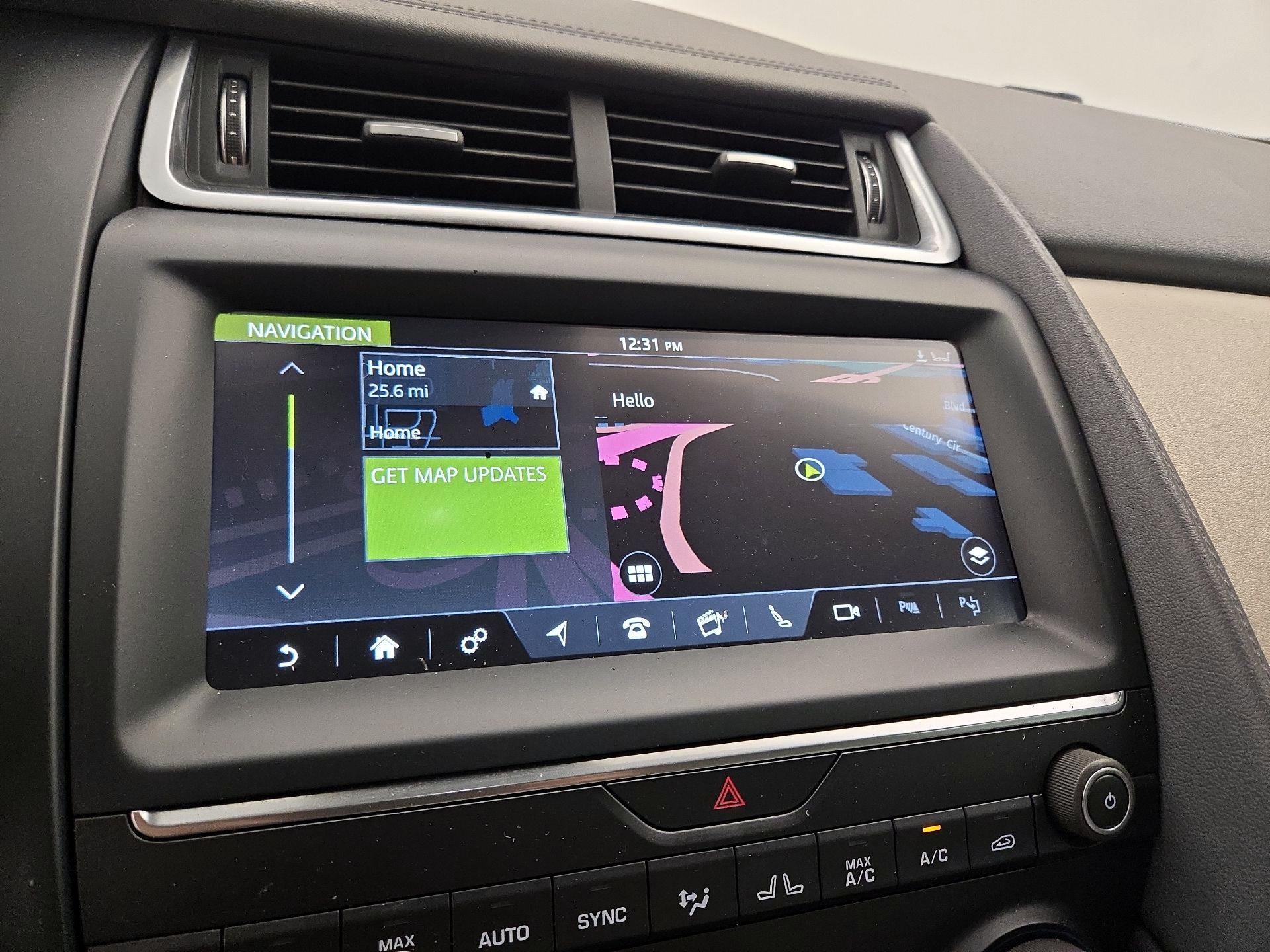 Thumbnail: 2019 Jaguar E-Pace - 14