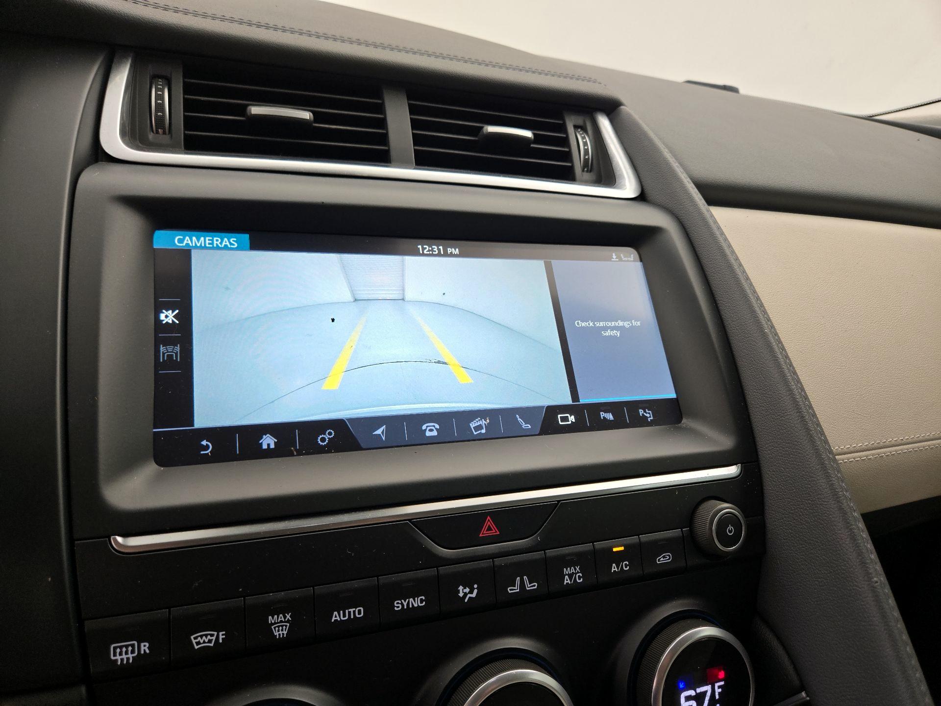 Thumbnail: 2019 Jaguar E-Pace - 15