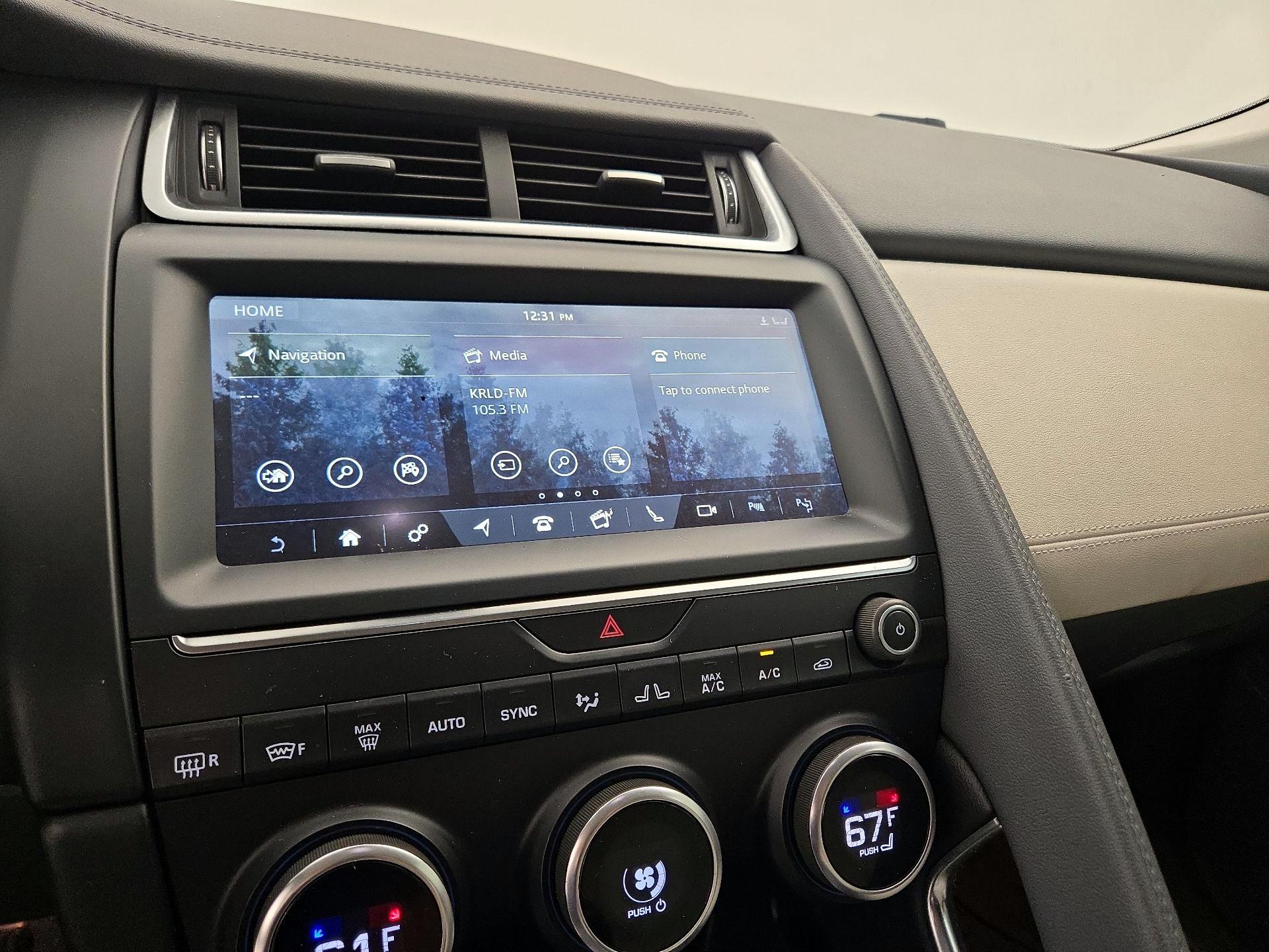 Thumbnail: 2019 Jaguar E-Pace - 16