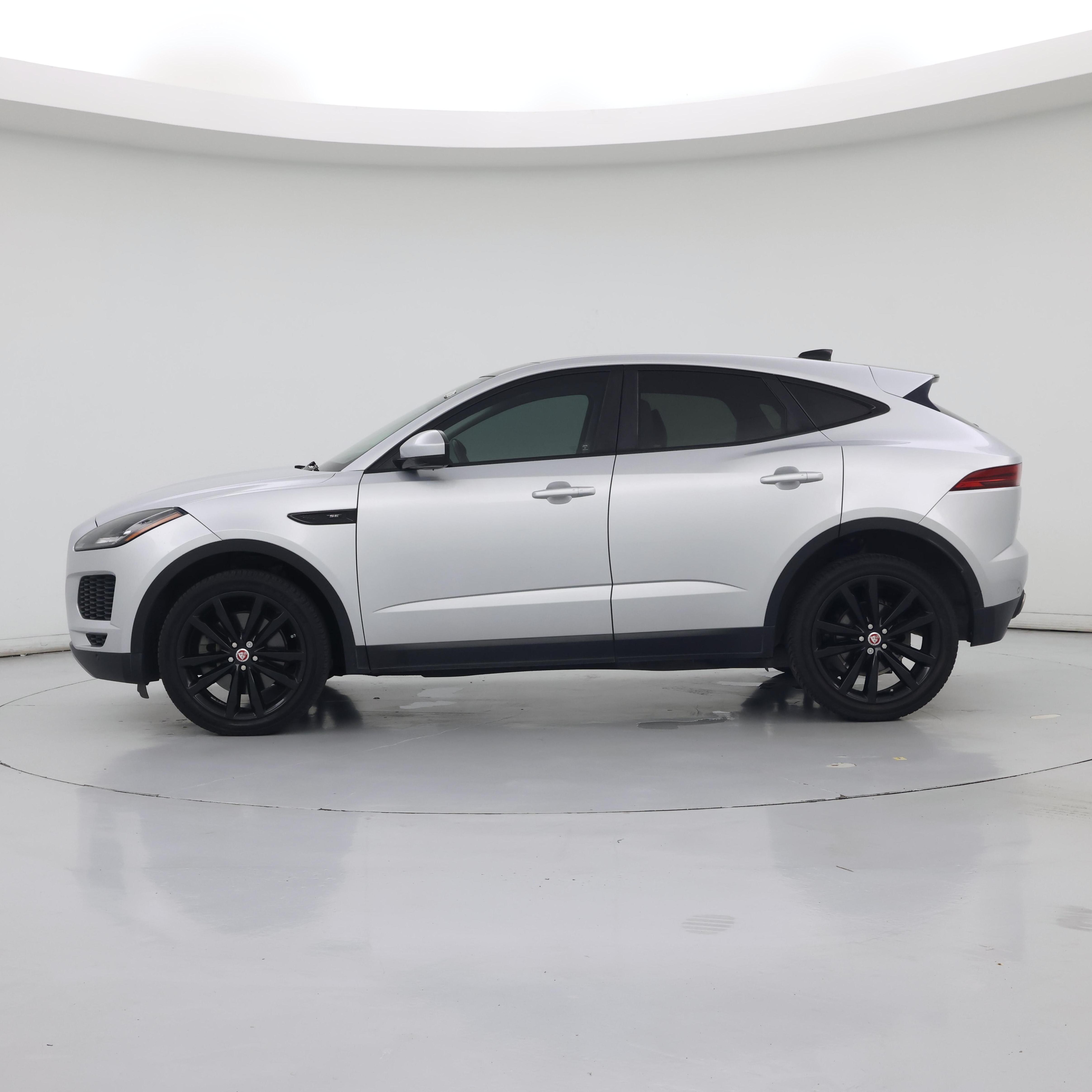 Thumbnail: 2019 Jaguar E-Pace - 3
