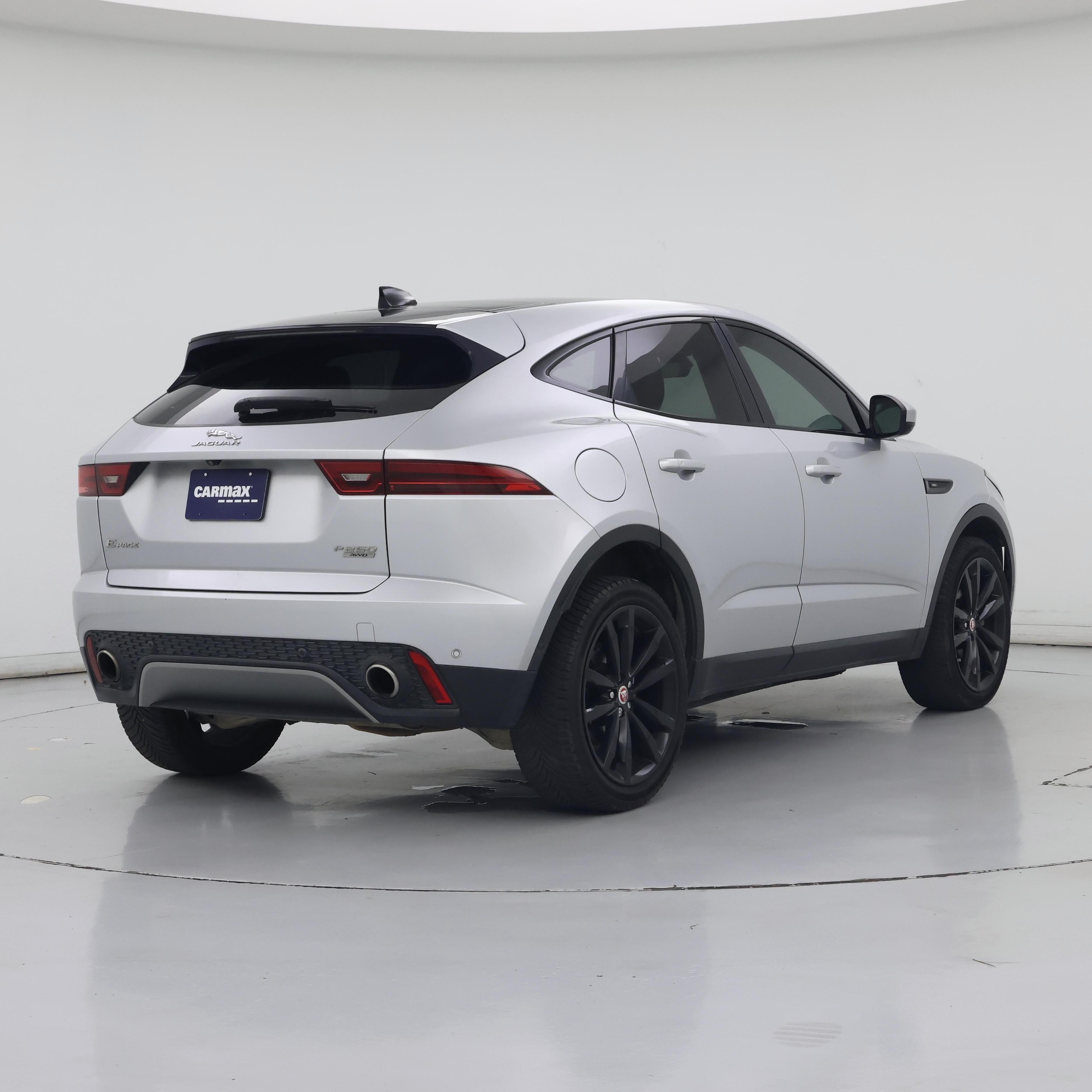 Thumbnail: 2019 Jaguar E-Pace - 8