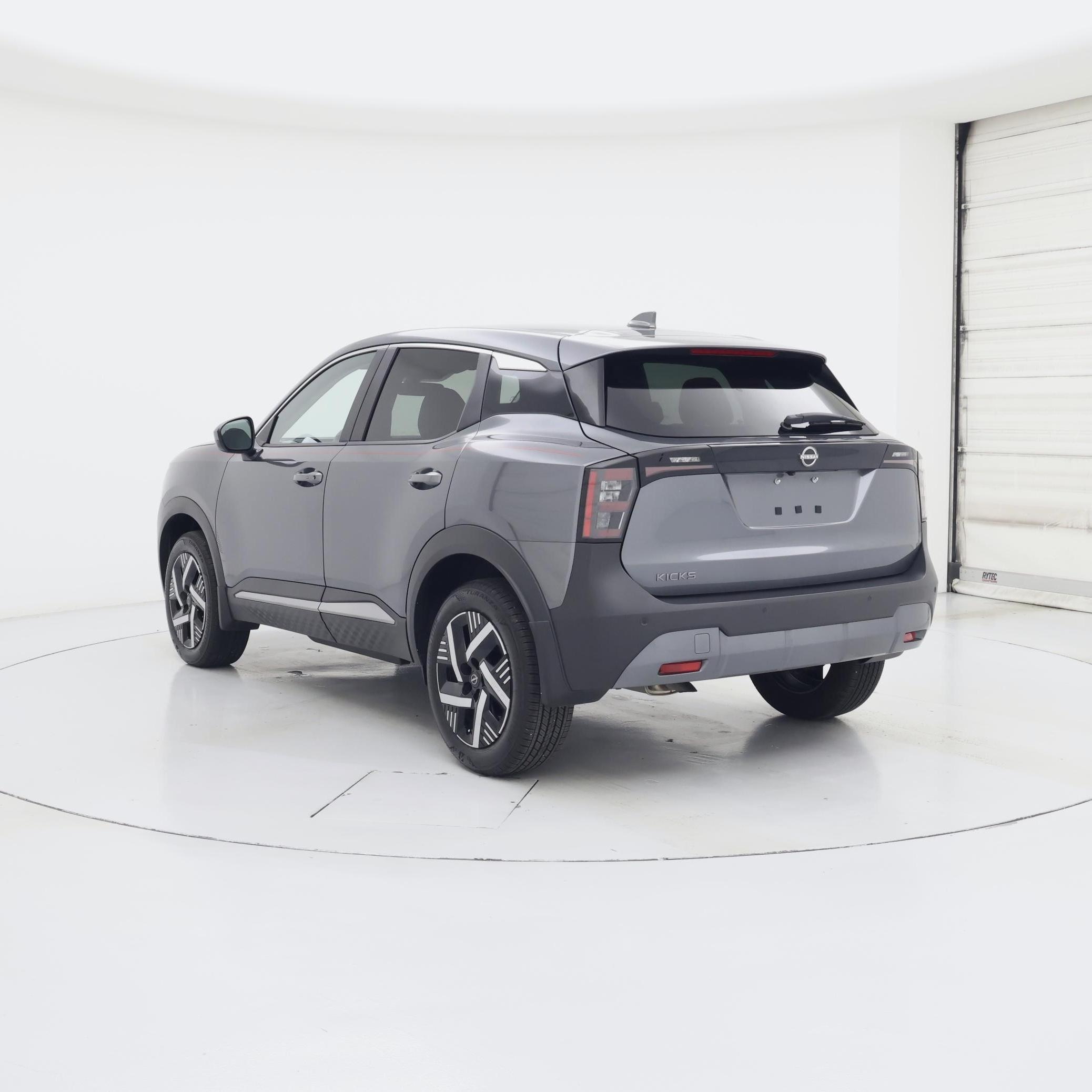 Thumbnail: 2025 Nissan Kicks - 2