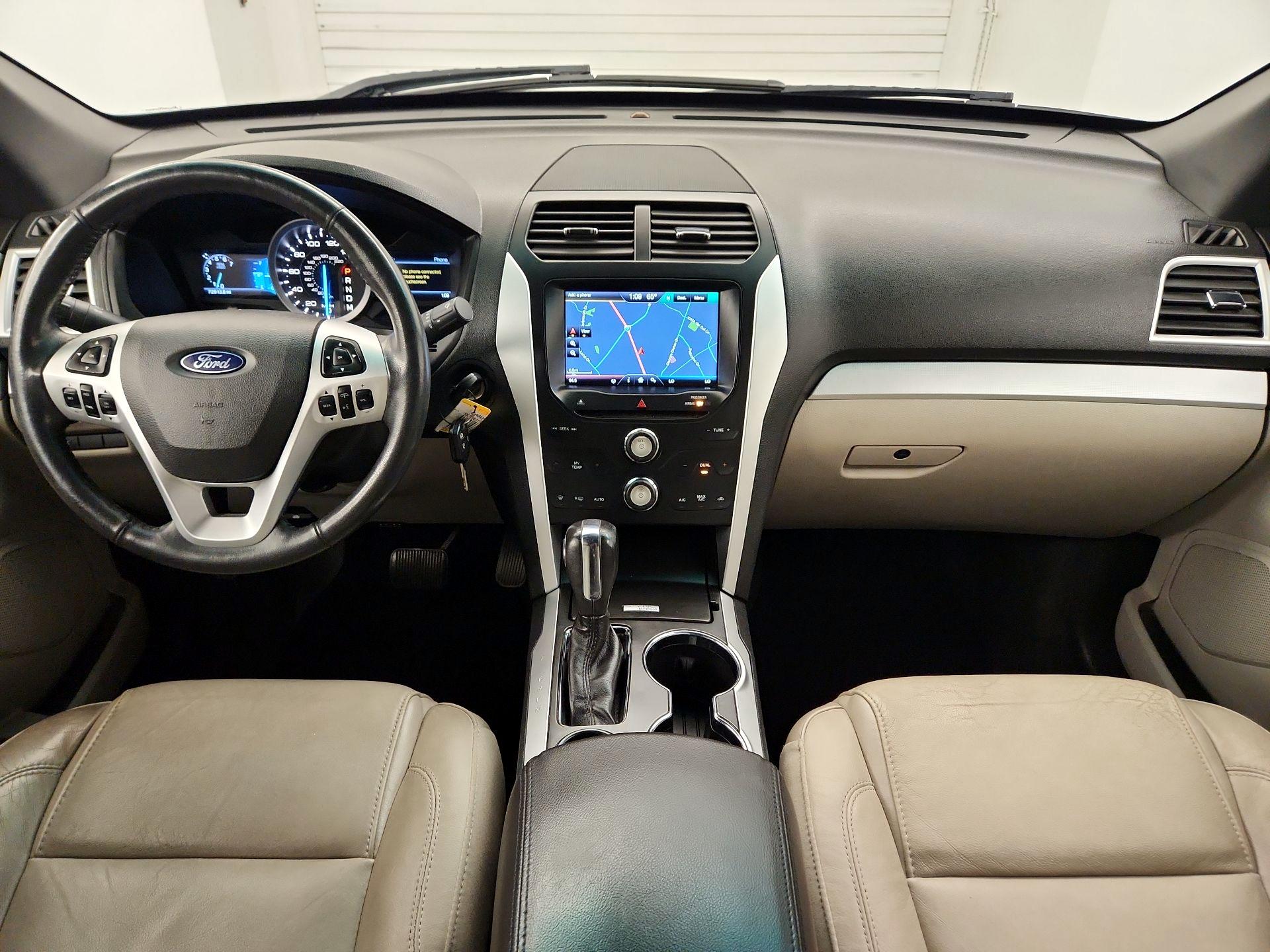 Thumbnail: 2015 Ford Explorer - 9