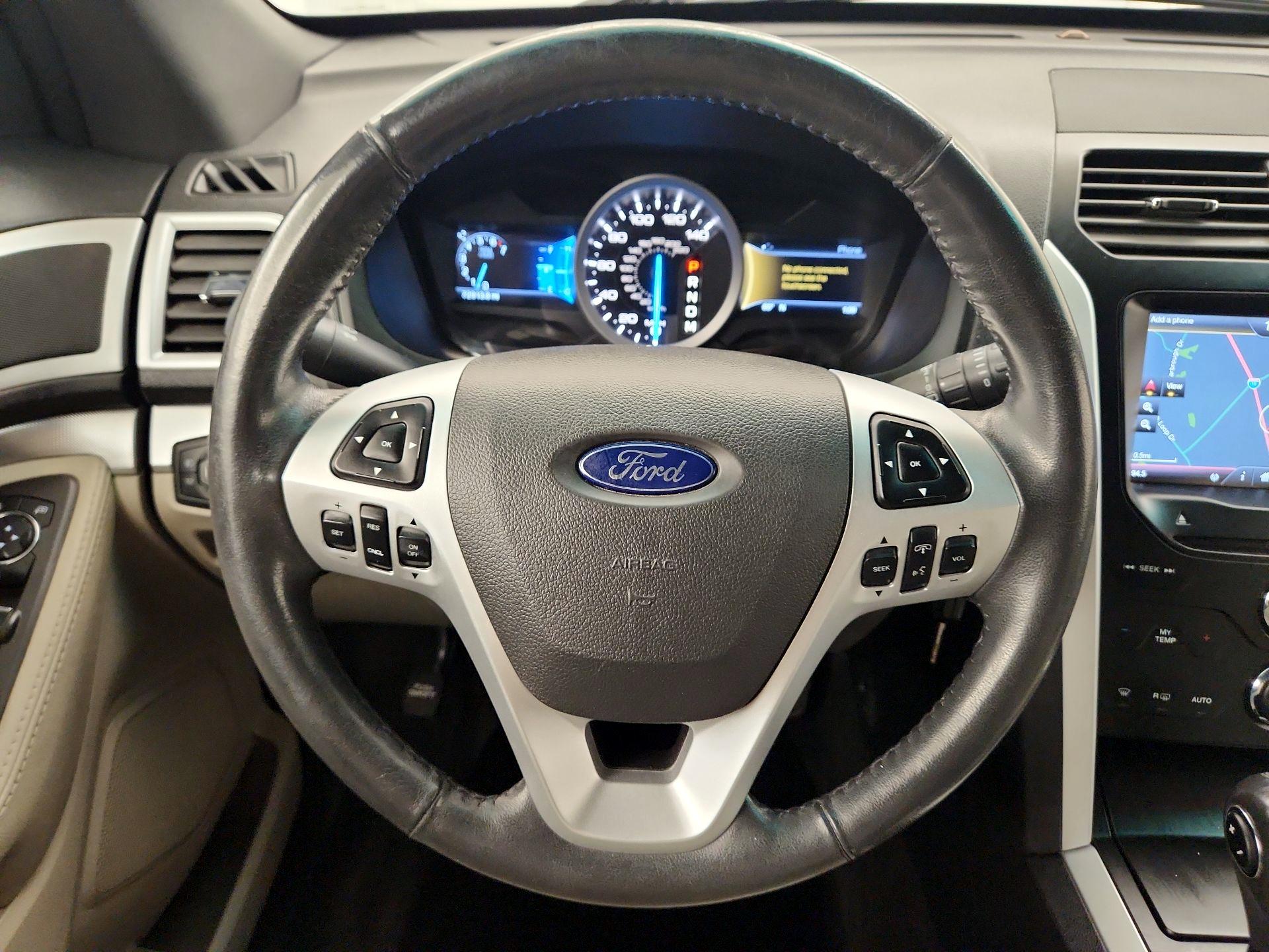 Thumbnail: 2015 Ford Explorer - 10