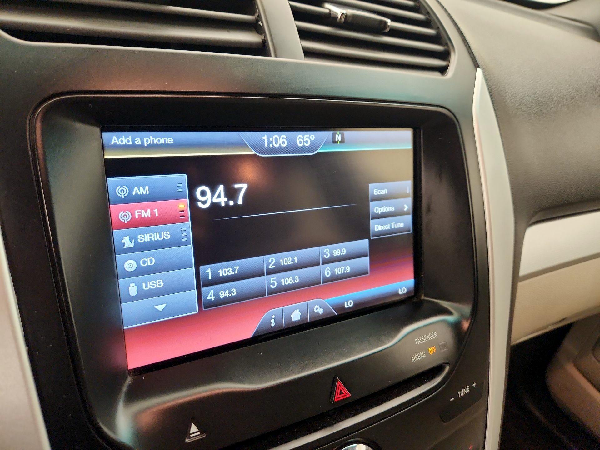 Thumbnail: 2015 Ford Explorer - 16