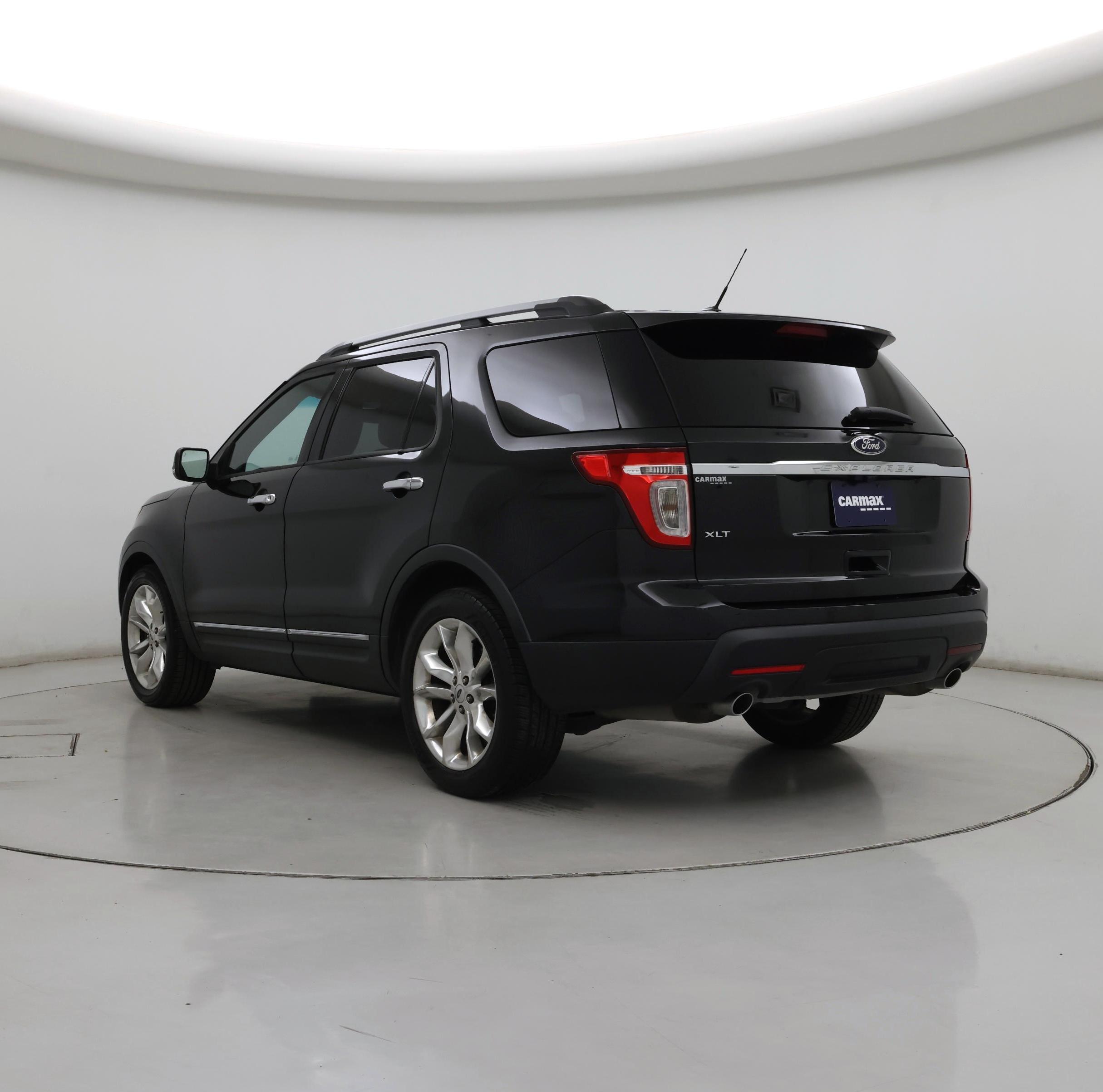 Thumbnail: 2015 Ford Explorer - 2