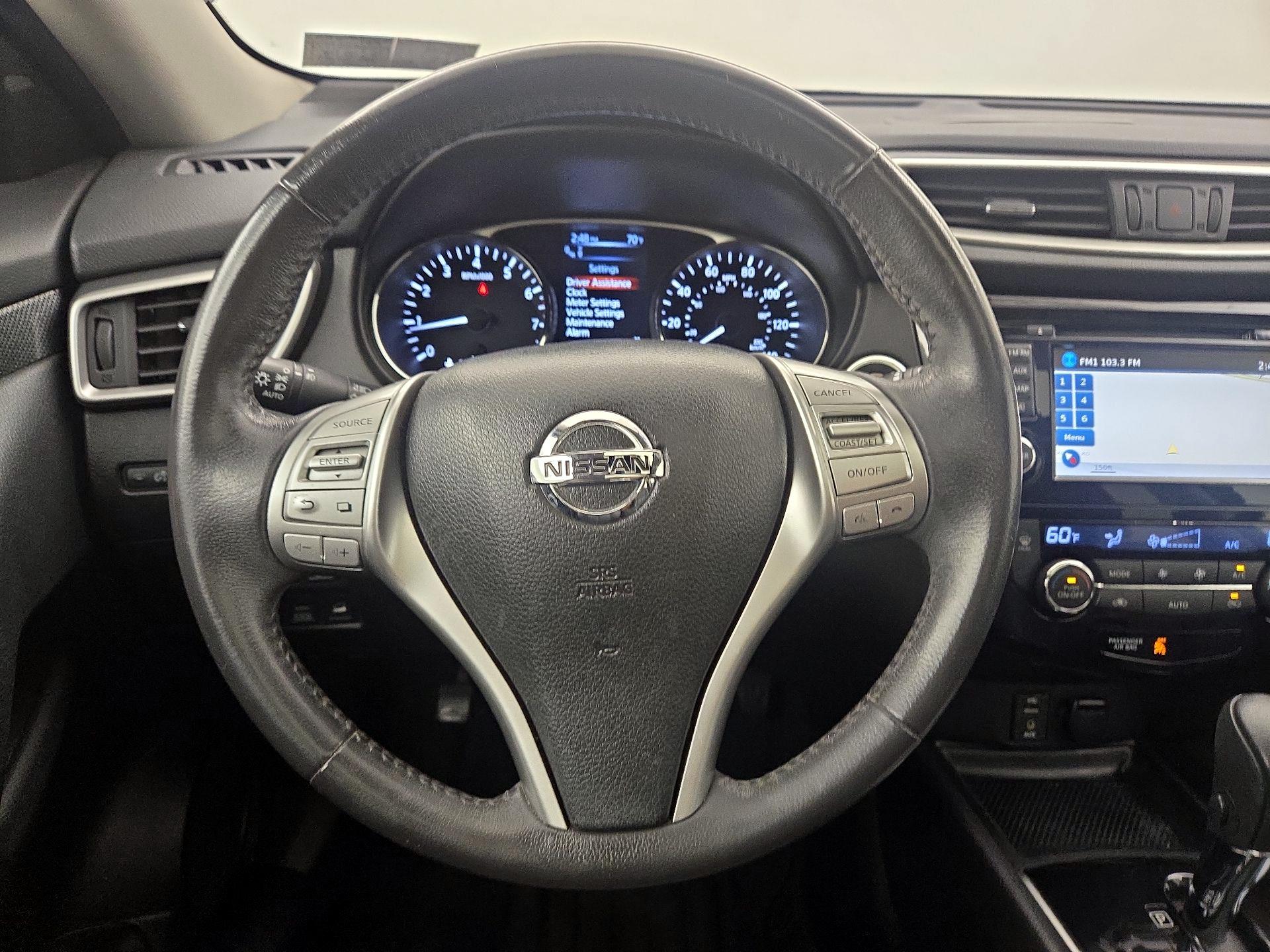 Thumbnail: 2015 Nissan Rogue - 10