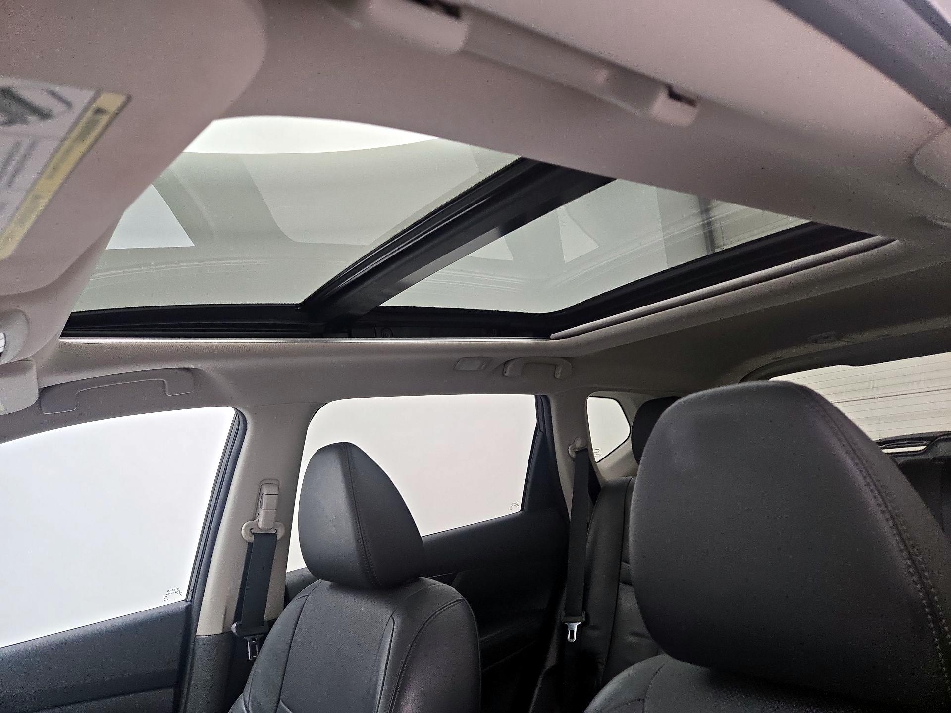 Thumbnail: 2015 Nissan Rogue - 20