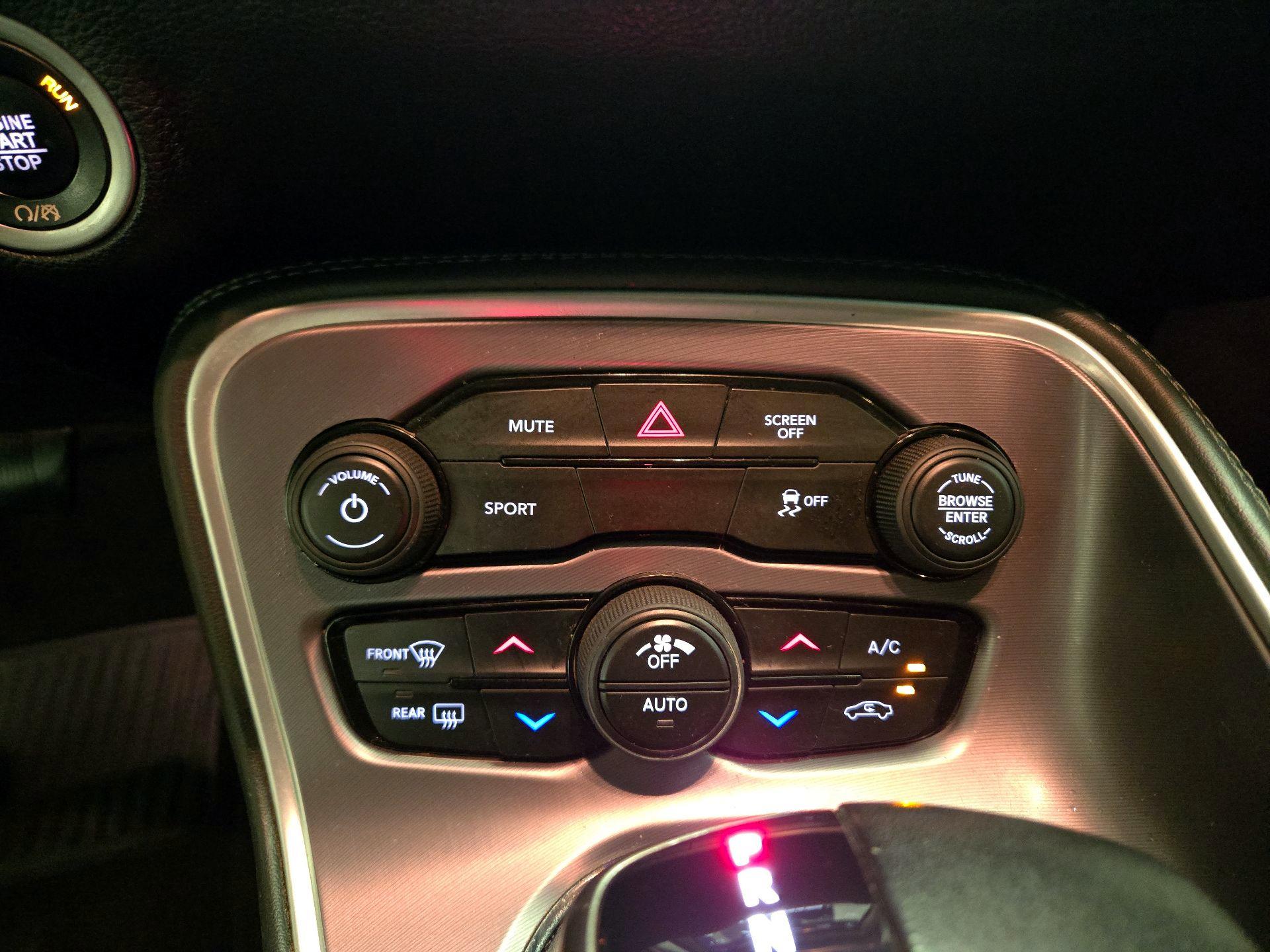 Thumbnail: 2019 Dodge Challenger - 16