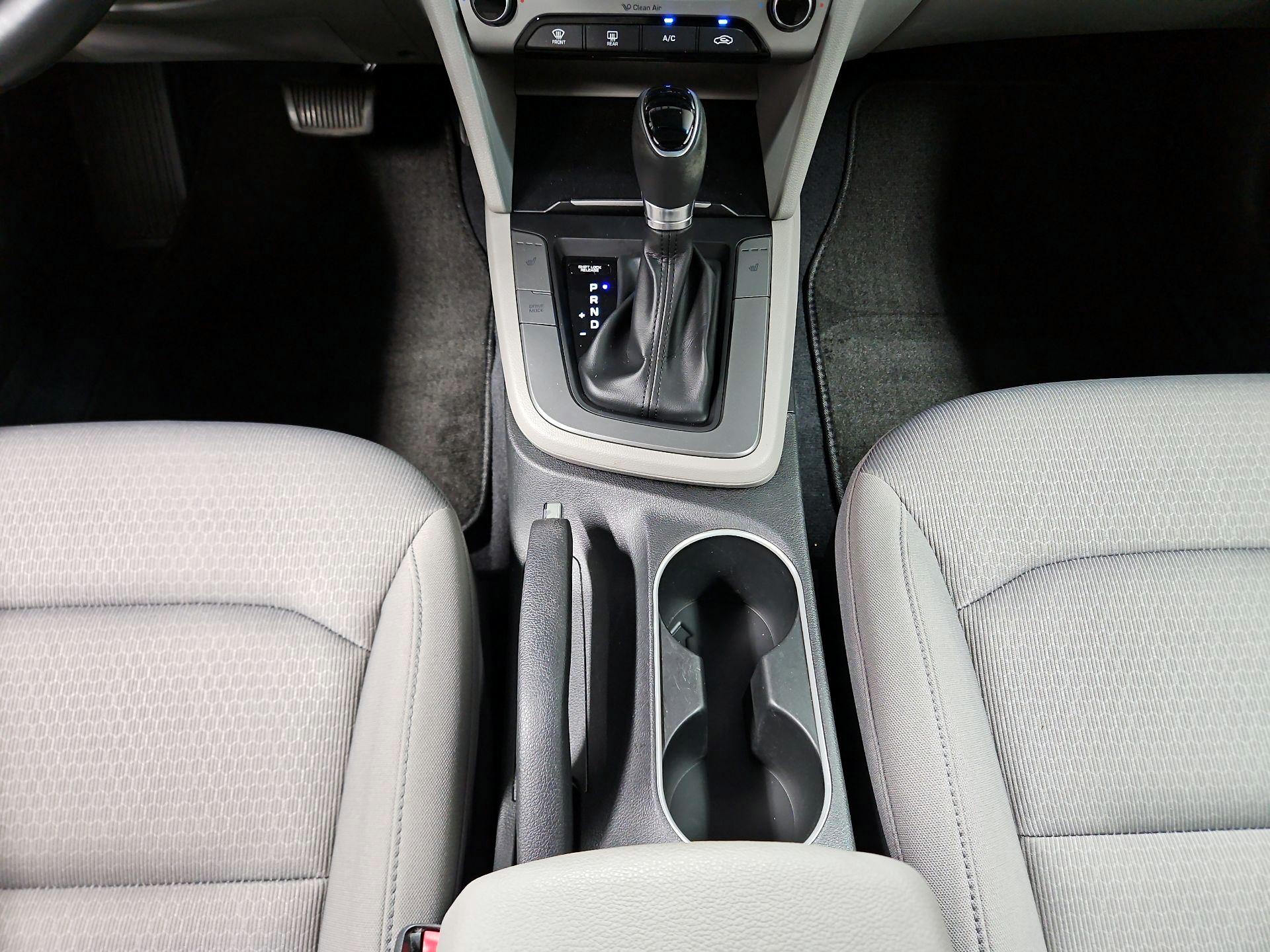 Thumbnail: 2018 Hyundai Elantra - 17