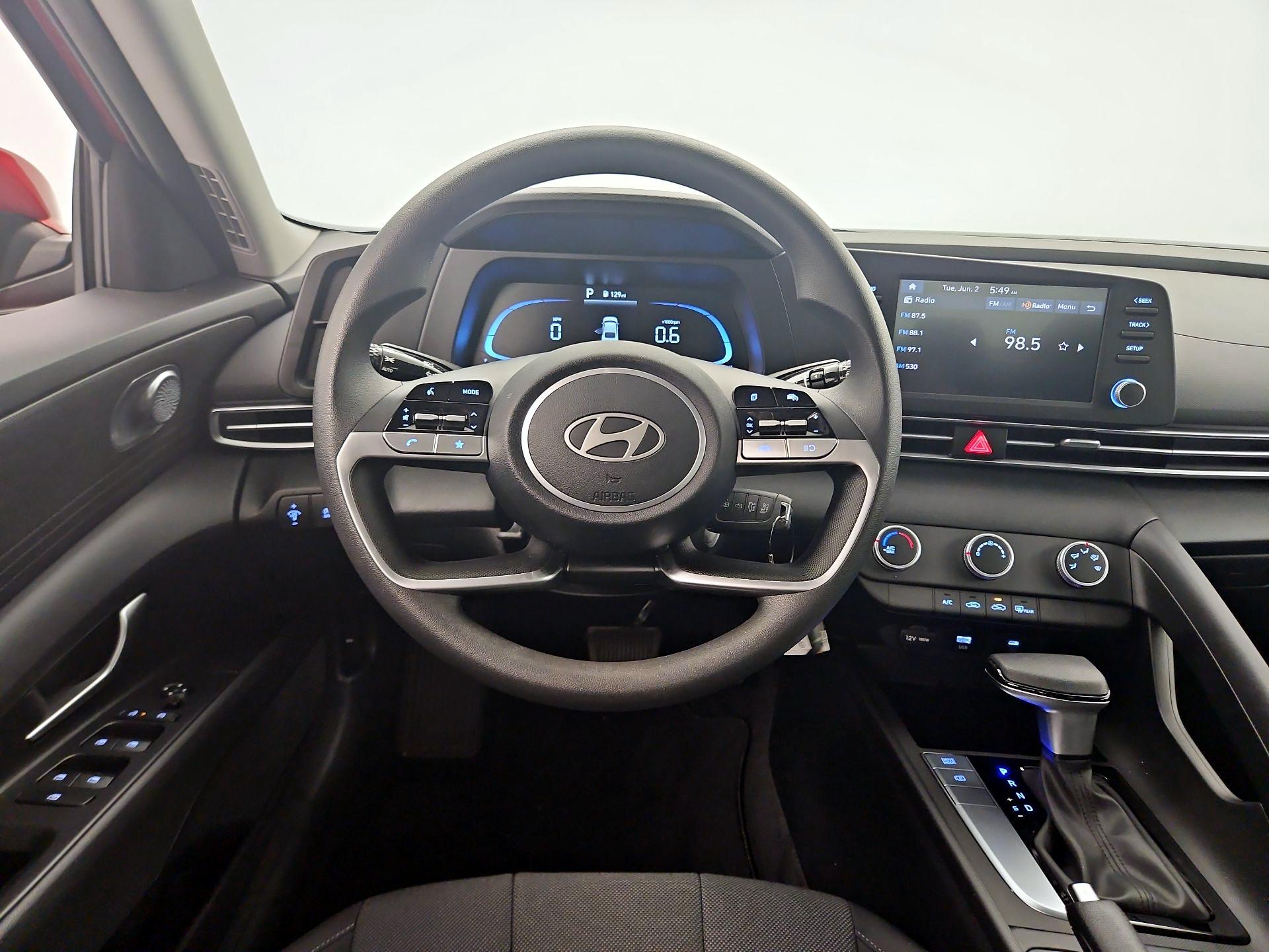 Thumbnail: 2025 Hyundai Elantra - 10