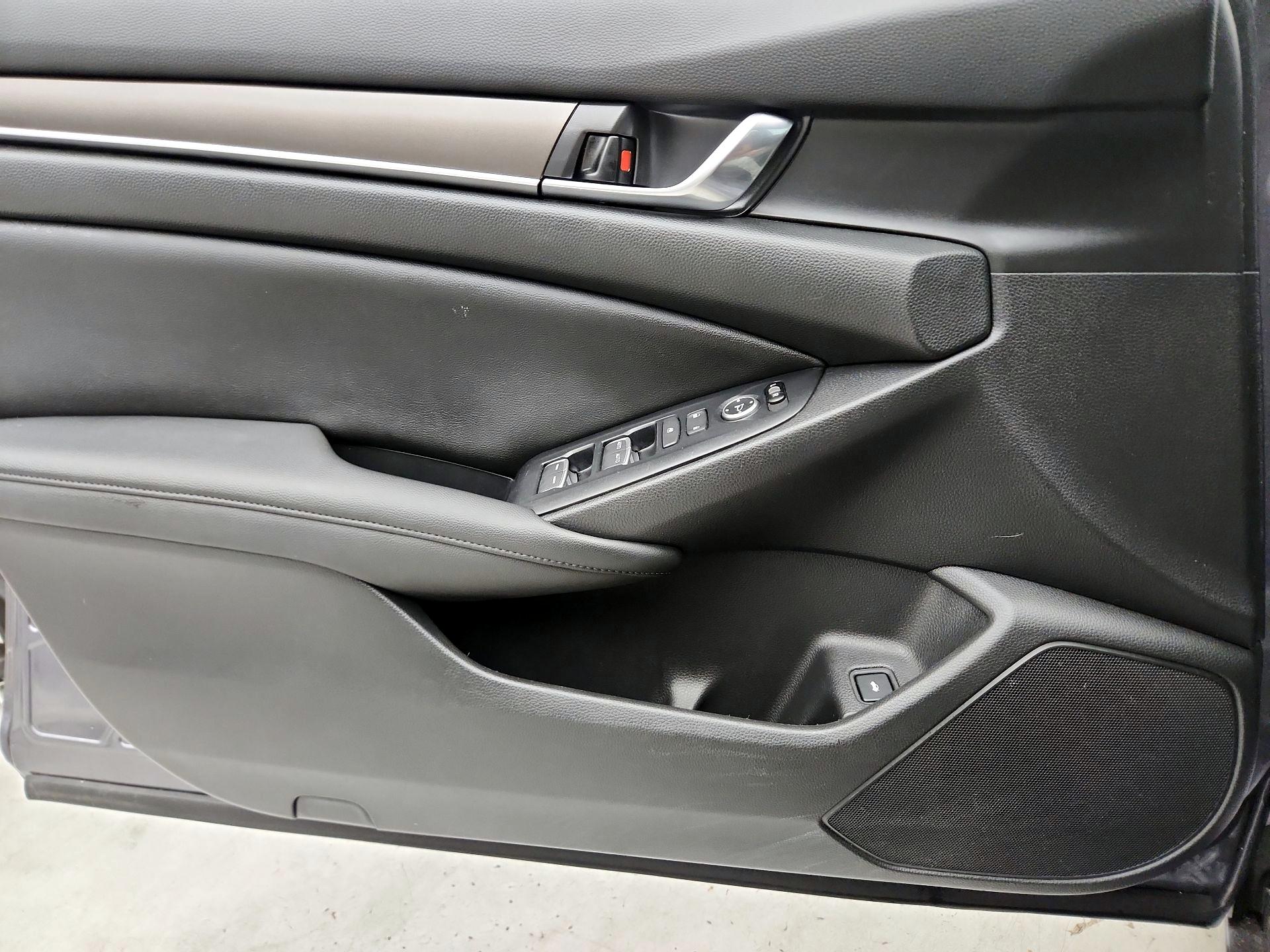 Thumbnail: 2019 Honda Accord - 12