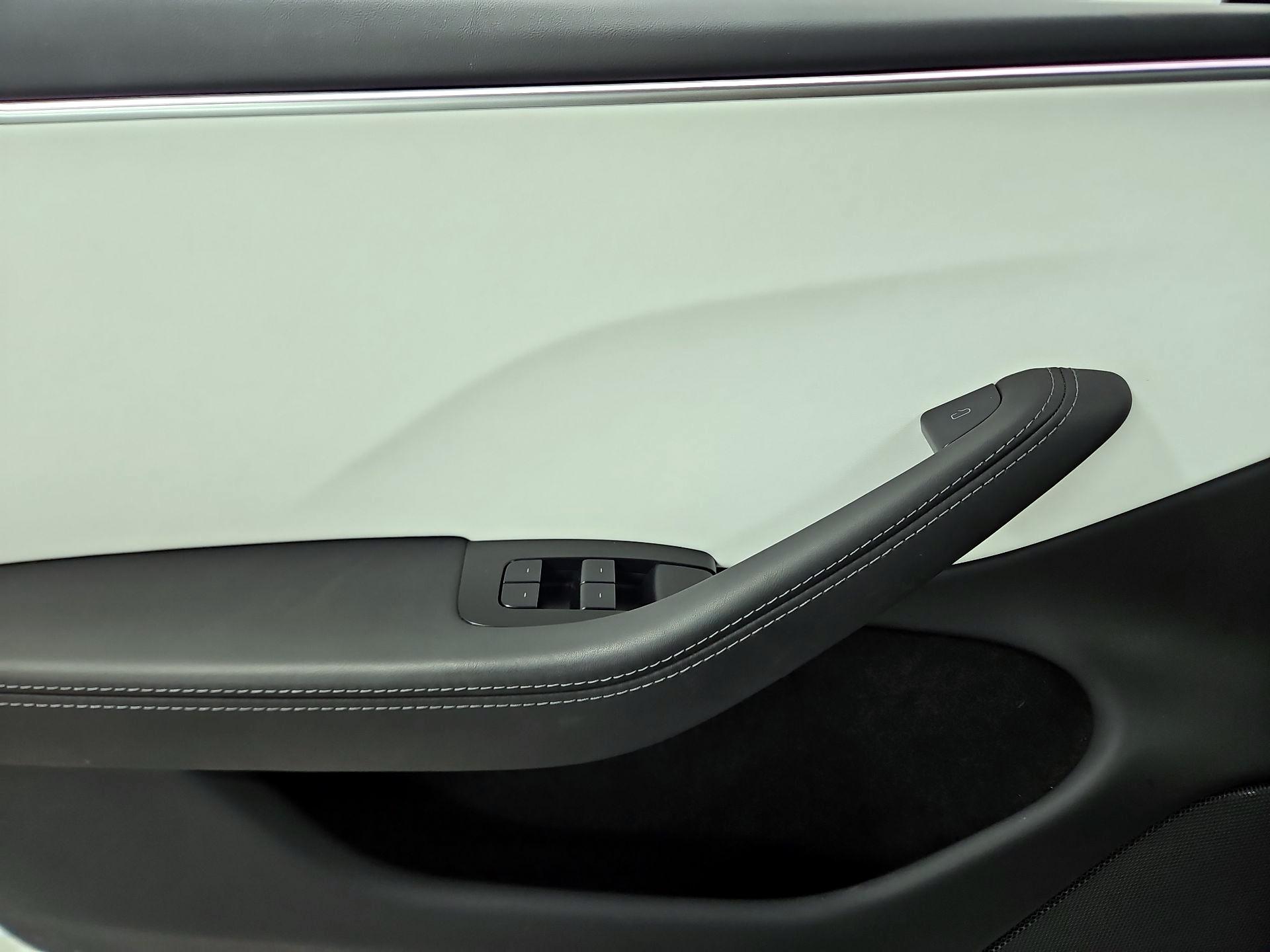 Thumbnail: 2025 Tesla Model 3 - 12