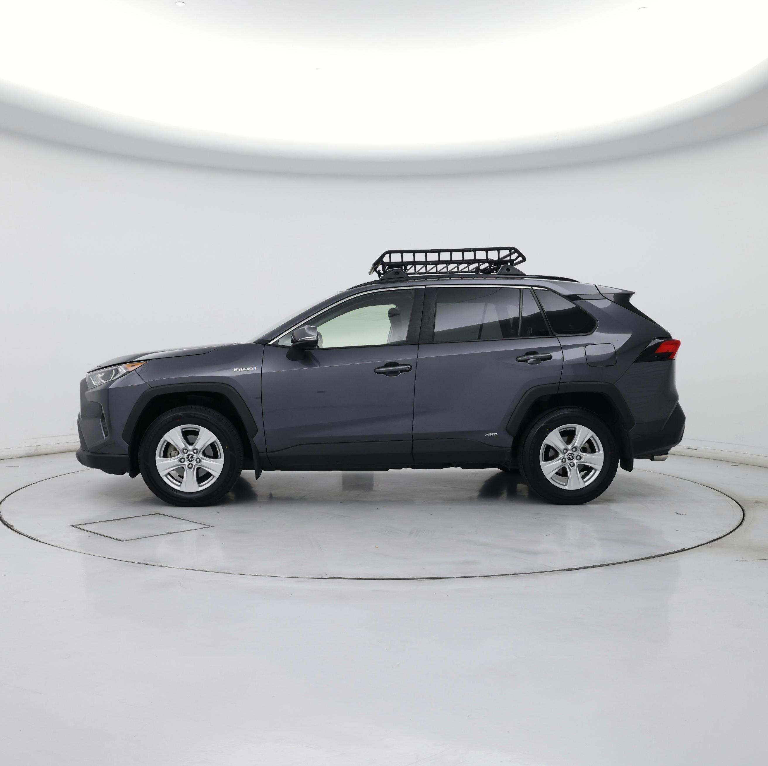 Thumbnail: 2019 Toyota RAV4 - 3