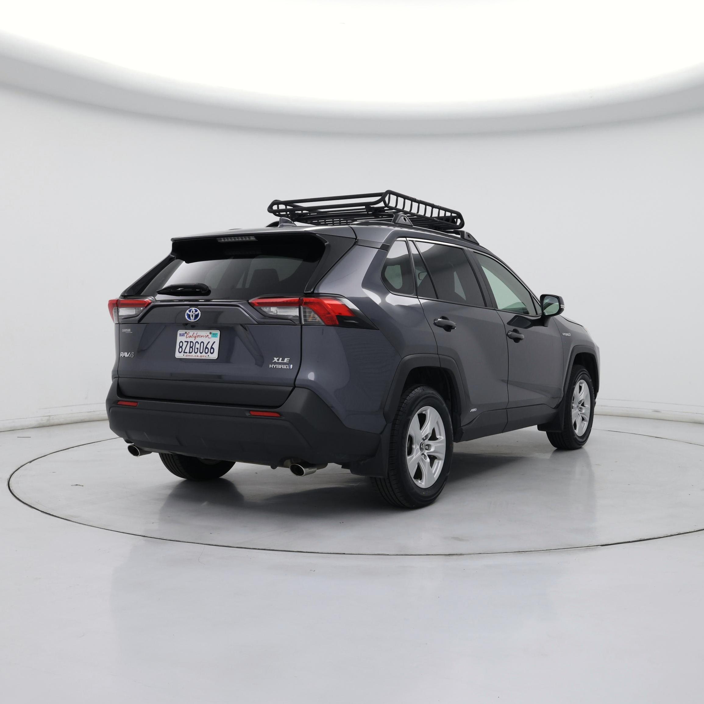 Thumbnail: 2019 Toyota RAV4 - 8