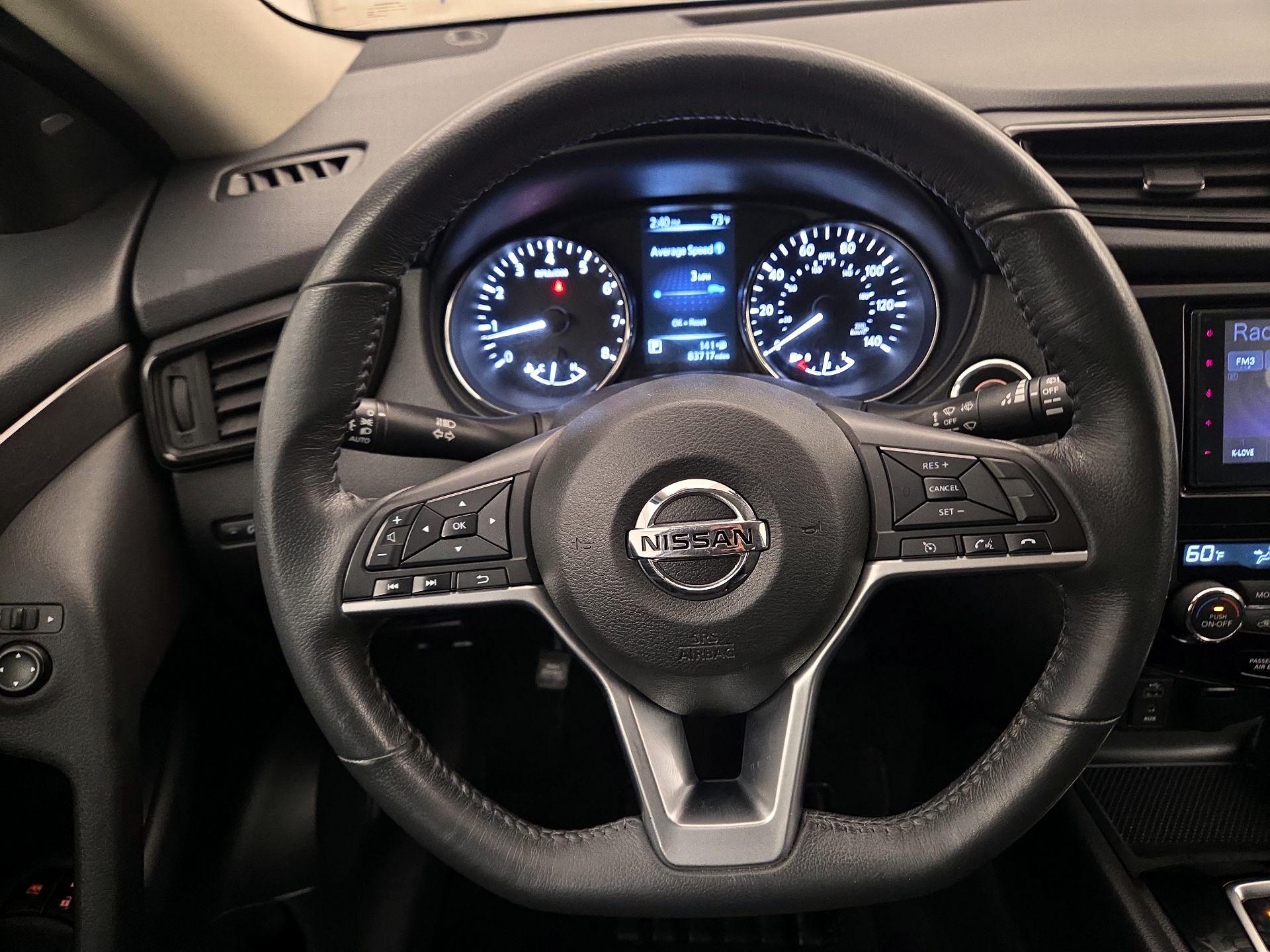 Thumbnail: 2017 Nissan Rogue - 10