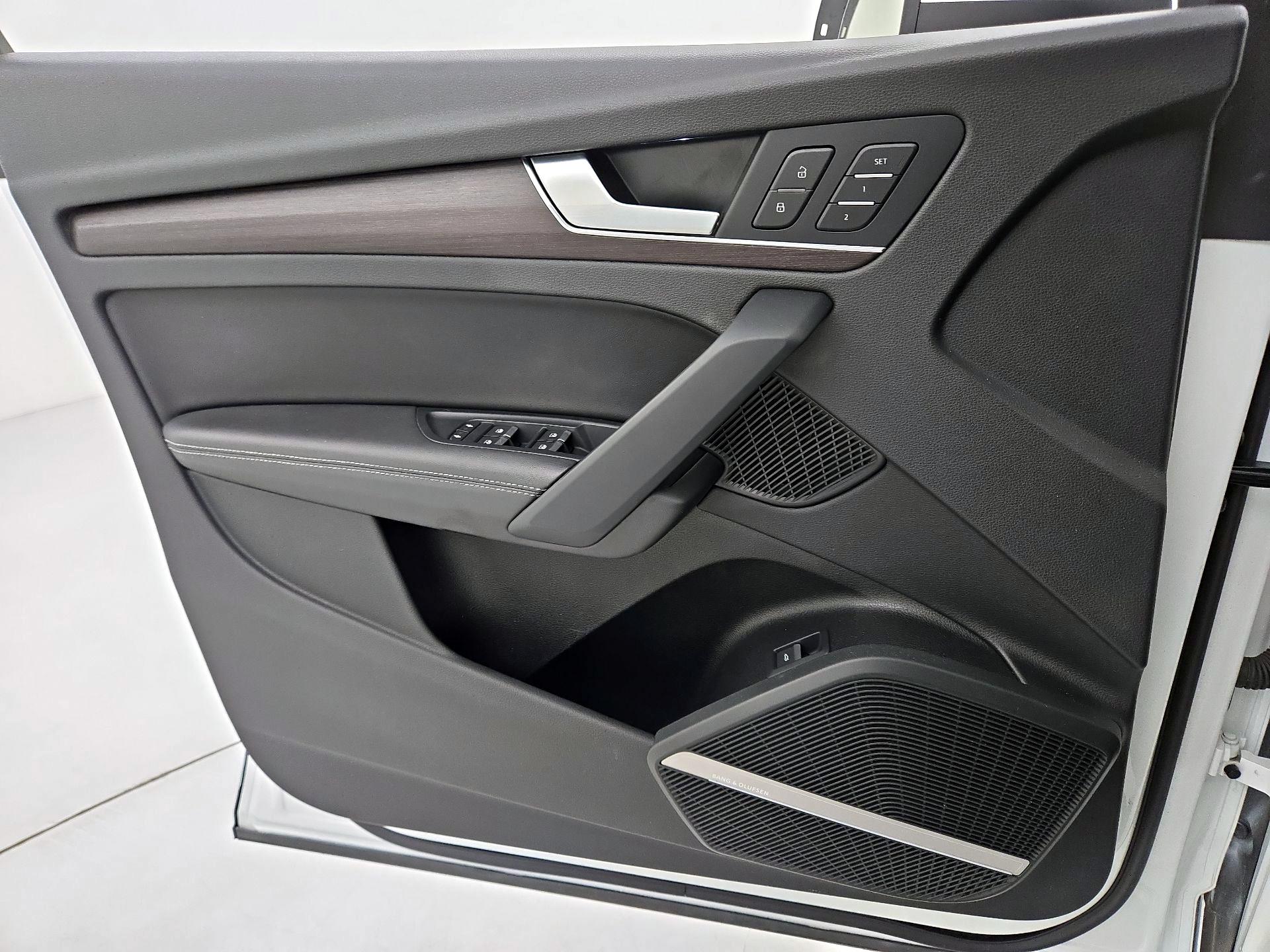 Thumbnail: 2021 Audi Q5 - 12