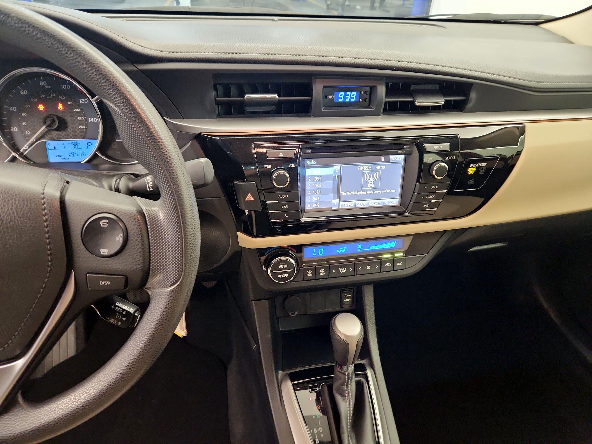 Thumbnail: 2015 Toyota Corolla - 9