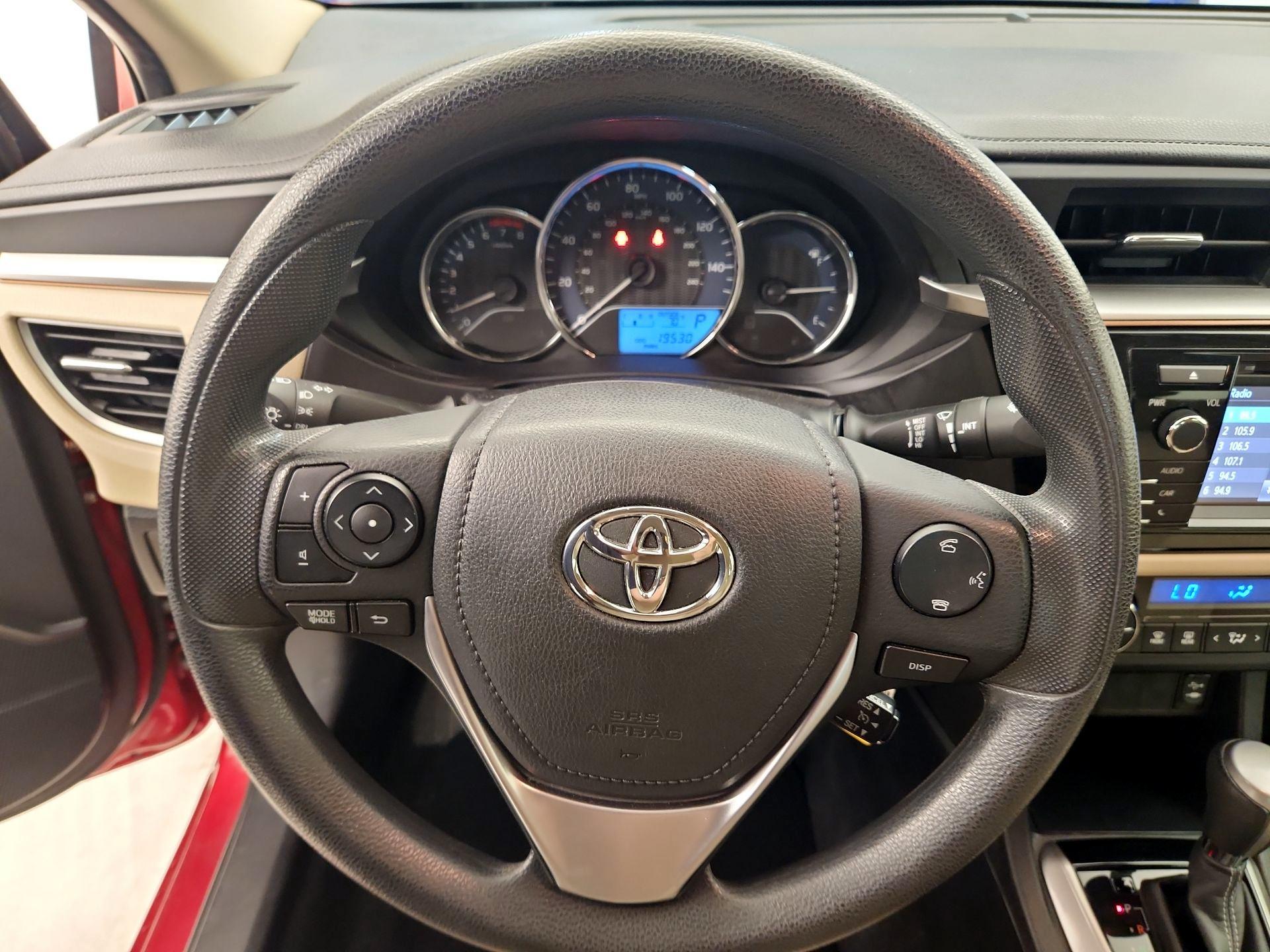 Thumbnail: 2015 Toyota Corolla - 10