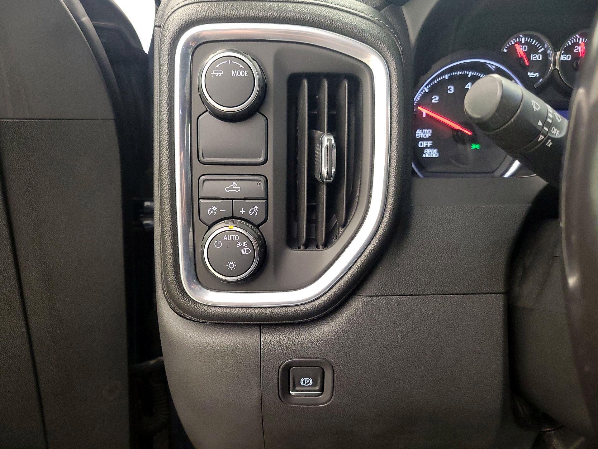 Thumbnail: 2020 Chevrolet Silverado 1500 - 13