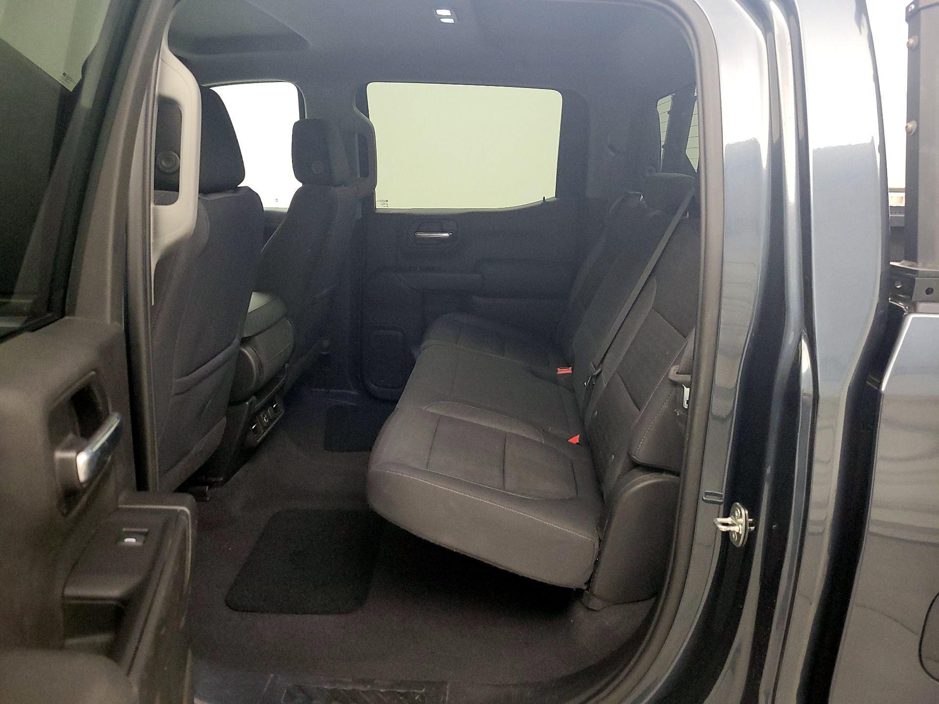 Thumbnail: 2020 Chevrolet Silverado 1500 - 19