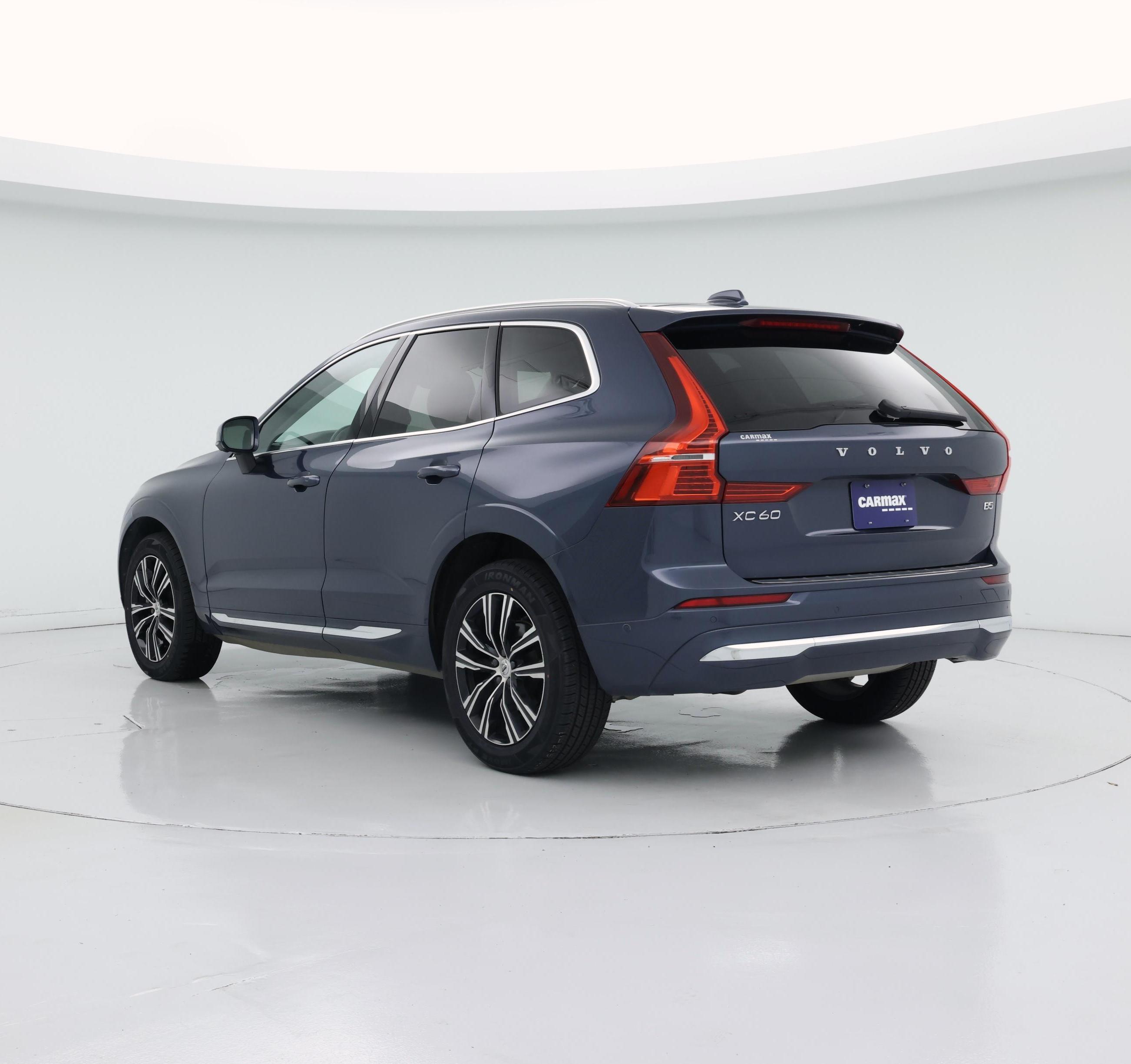 Thumbnail: 2022 Volvo XC60 - 2
