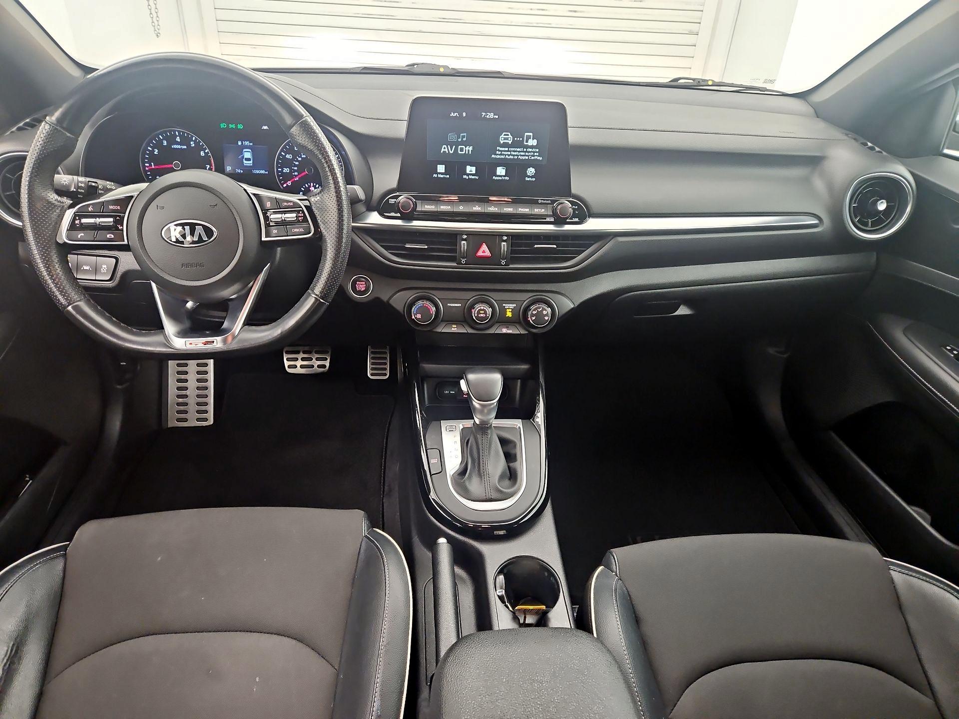 Thumbnail: 2020 Kia Forte - 9