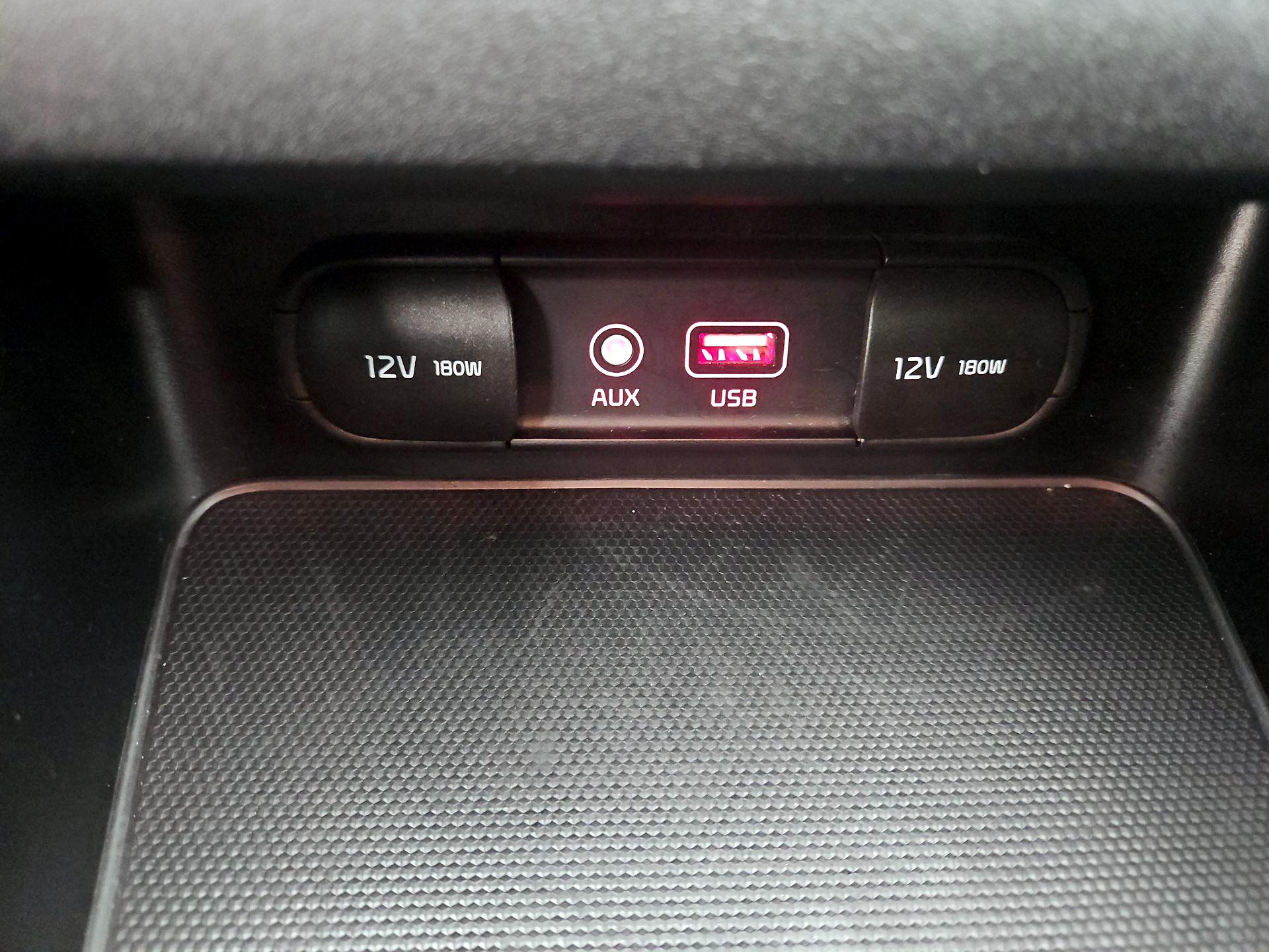 Thumbnail: 2020 Kia Forte - 18