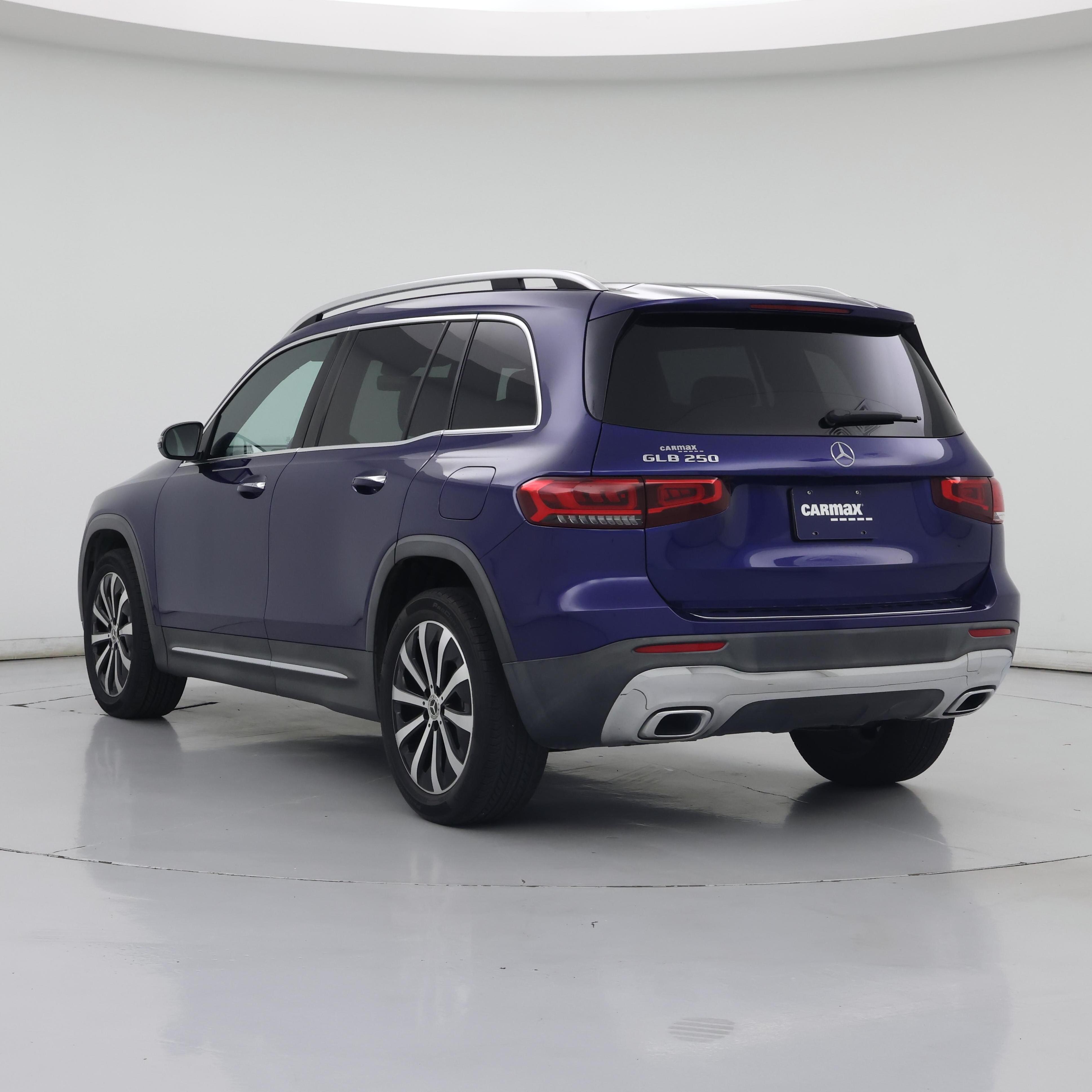 Thumbnail: 2021 Mercedes-Benz GLB - 2