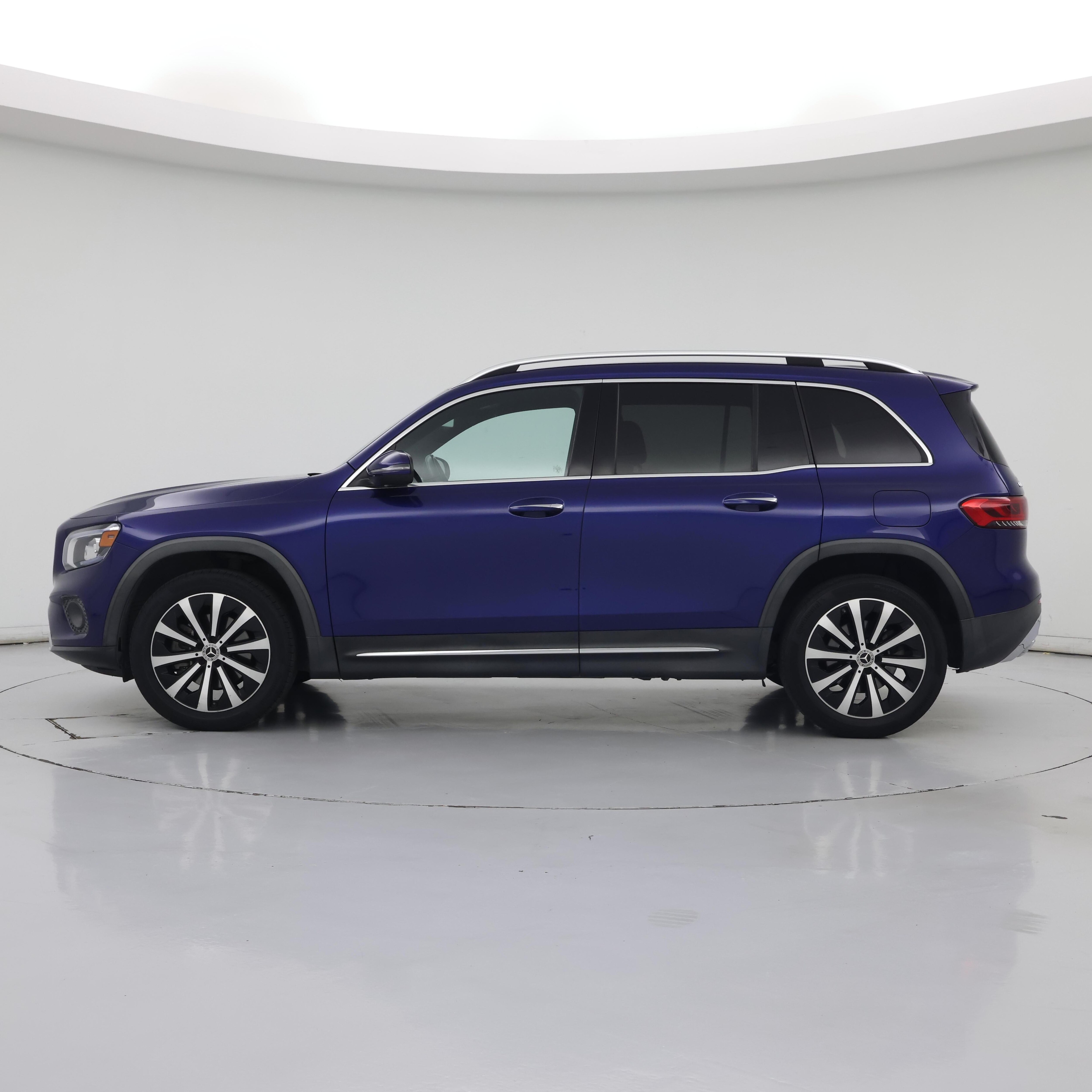 Thumbnail: 2021 Mercedes-Benz GLB - 3