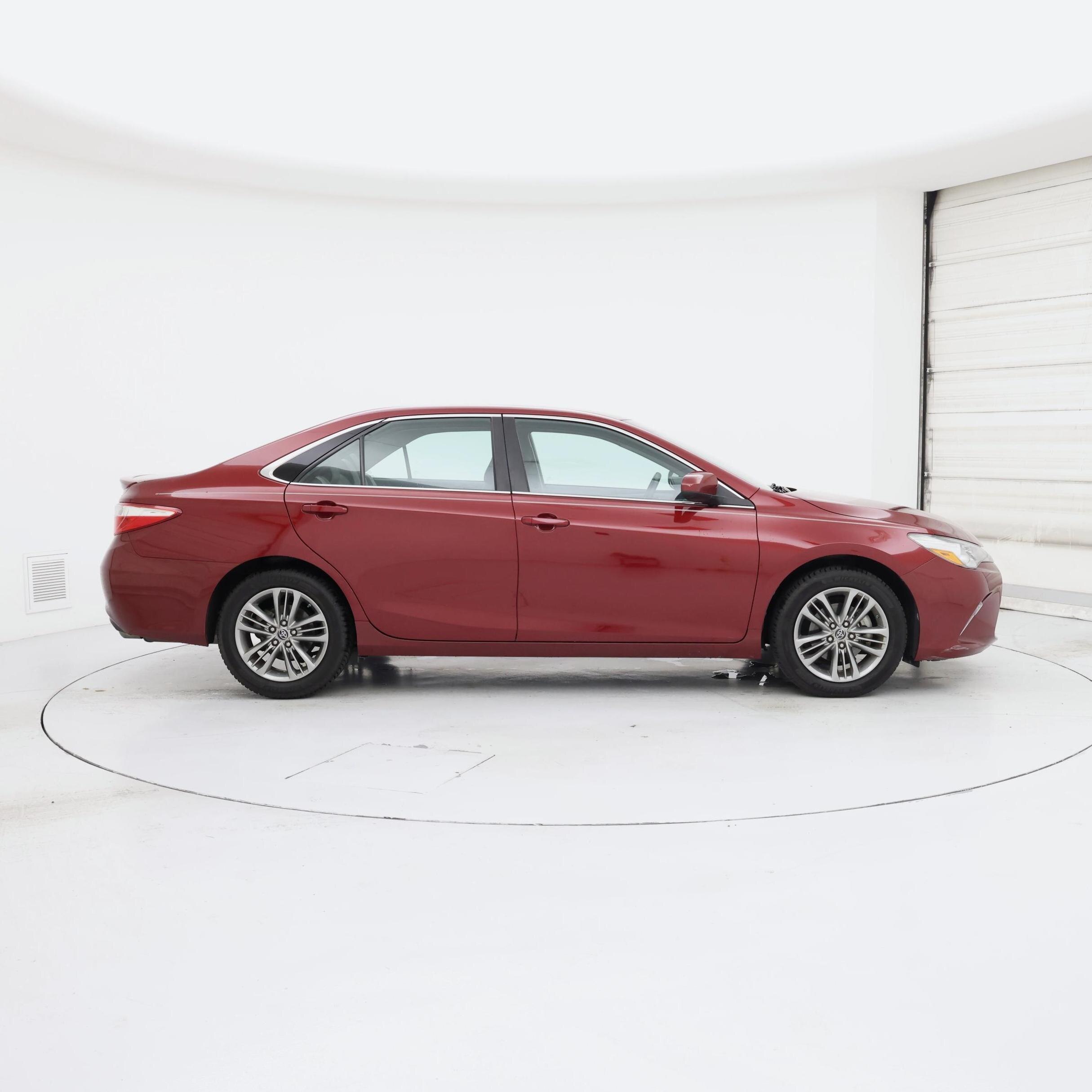 Thumbnail: 2016 Toyota Camry - 7
