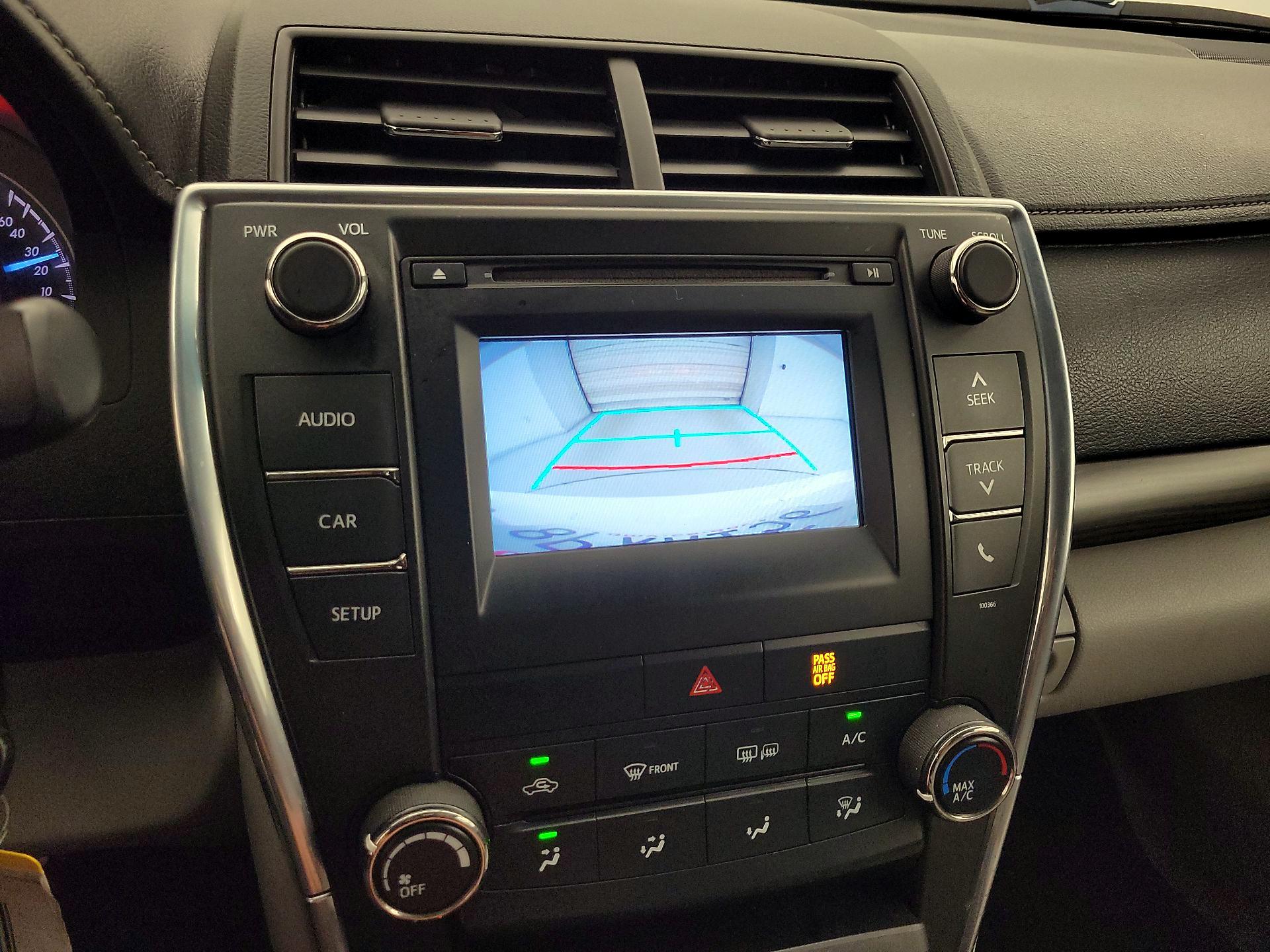 Thumbnail: 2015 Toyota Camry - 13