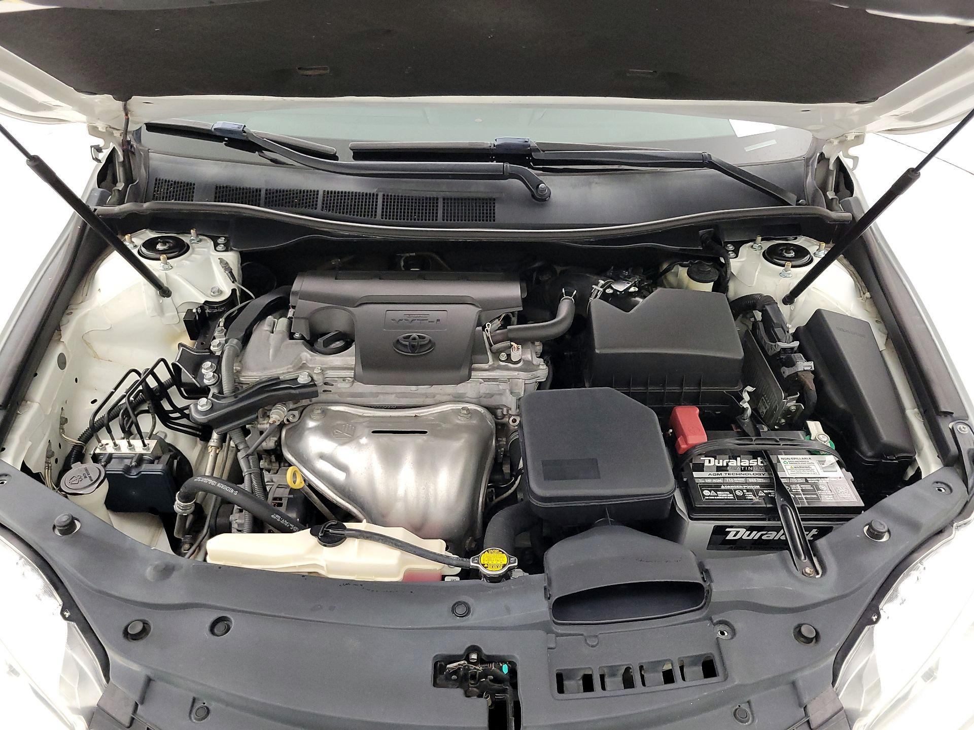 Thumbnail: 2015 Toyota Camry - 20