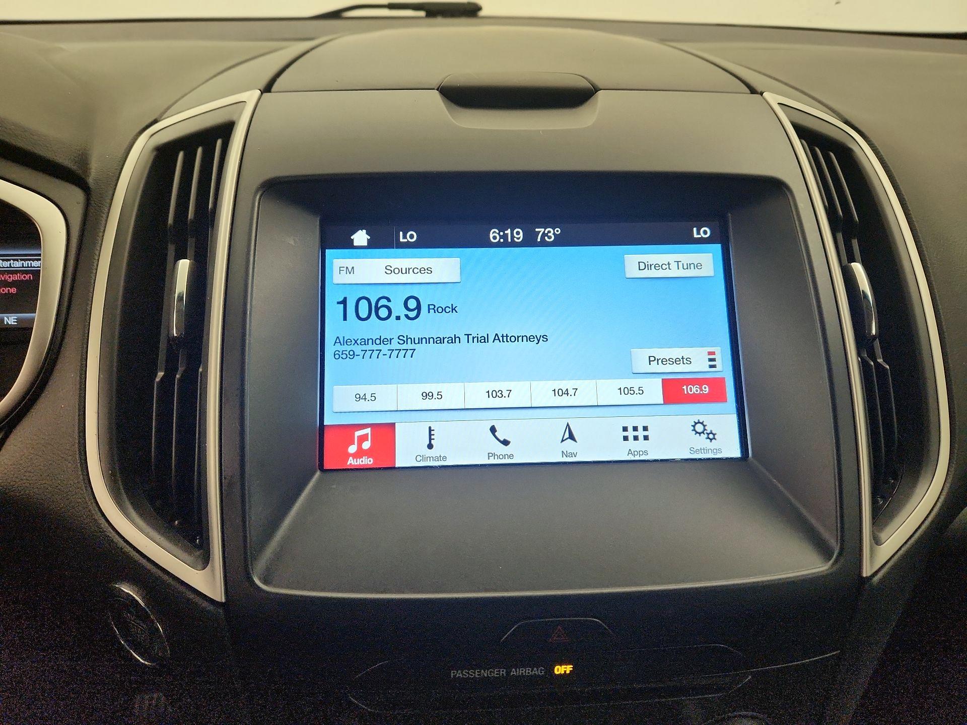 Thumbnail: 2016 Ford Edge - 16