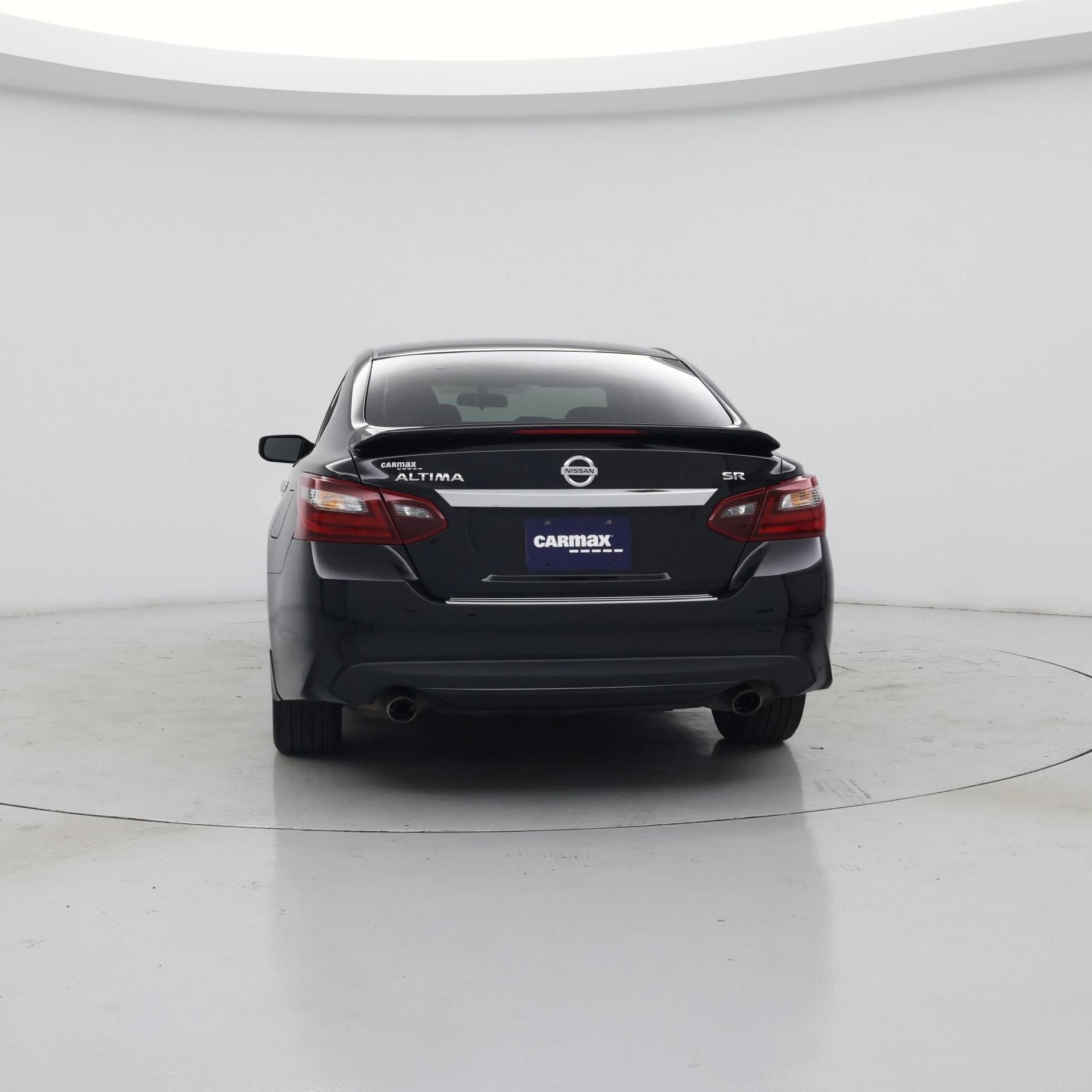 Thumbnail: 2017 Nissan Altima - 6