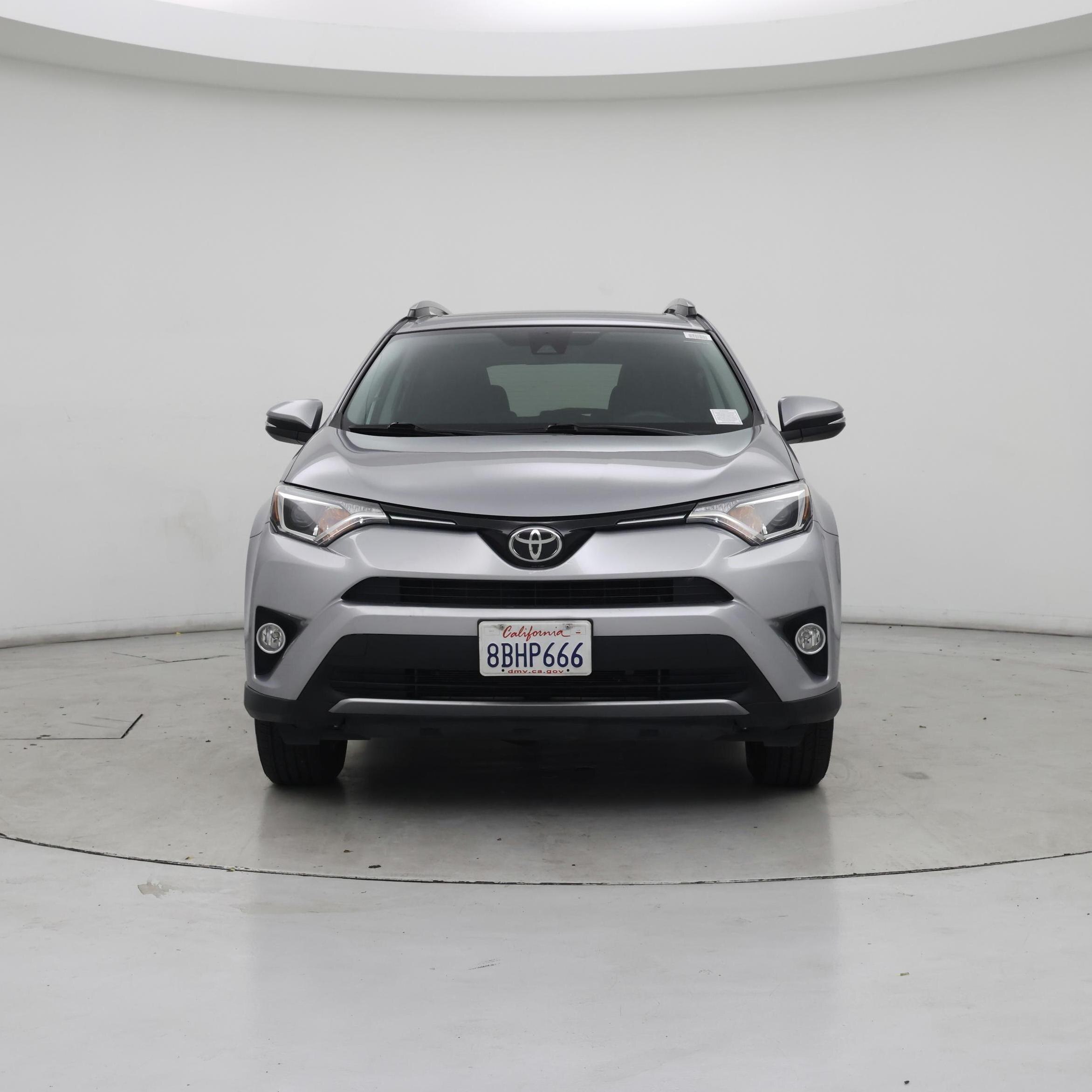 Thumbnail: 2017 Toyota RAV4 - 5