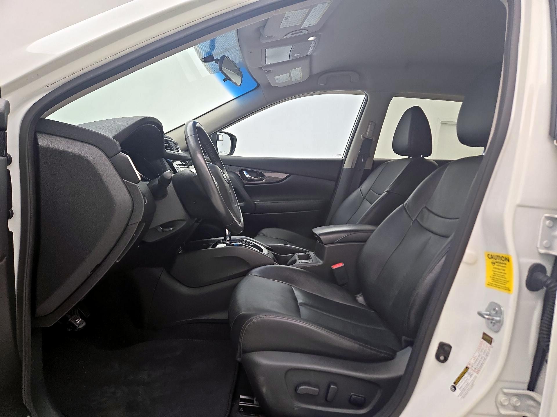 Thumbnail: 2016 Nissan Rogue - 11