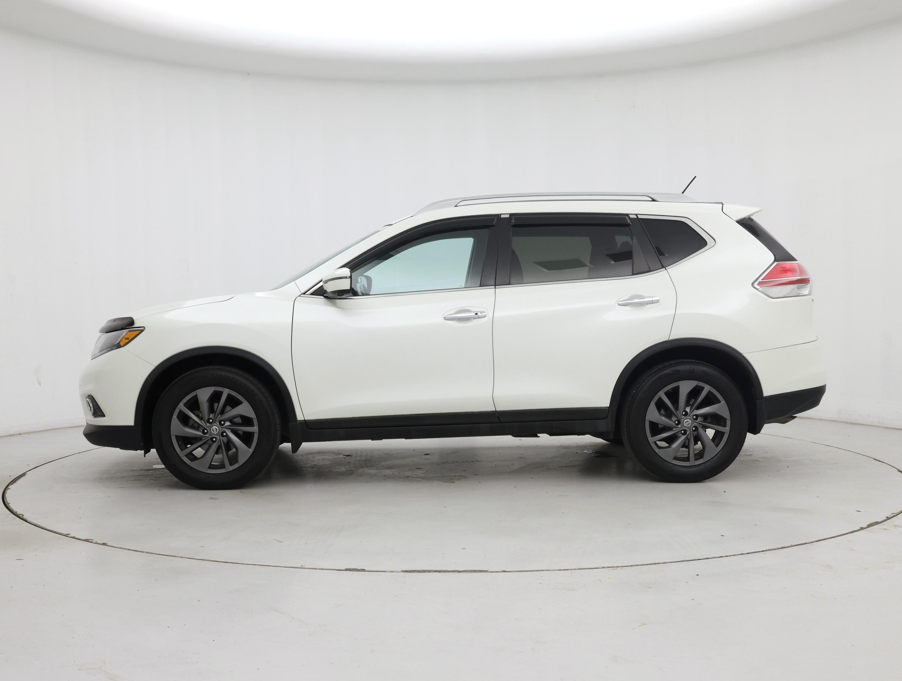 Thumbnail: 2016 Nissan Rogue - 3